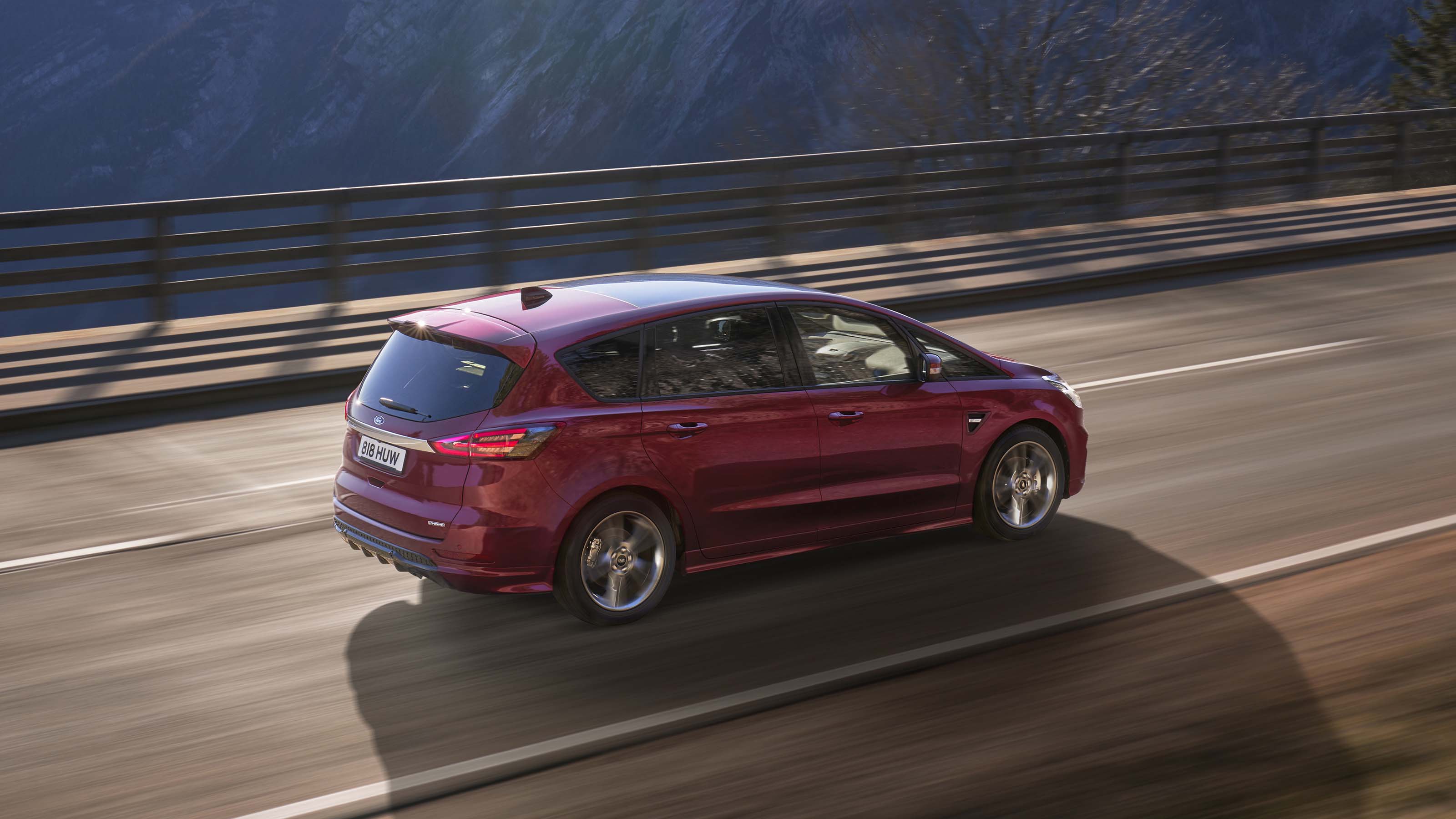 Ford S-MAX Hybrid