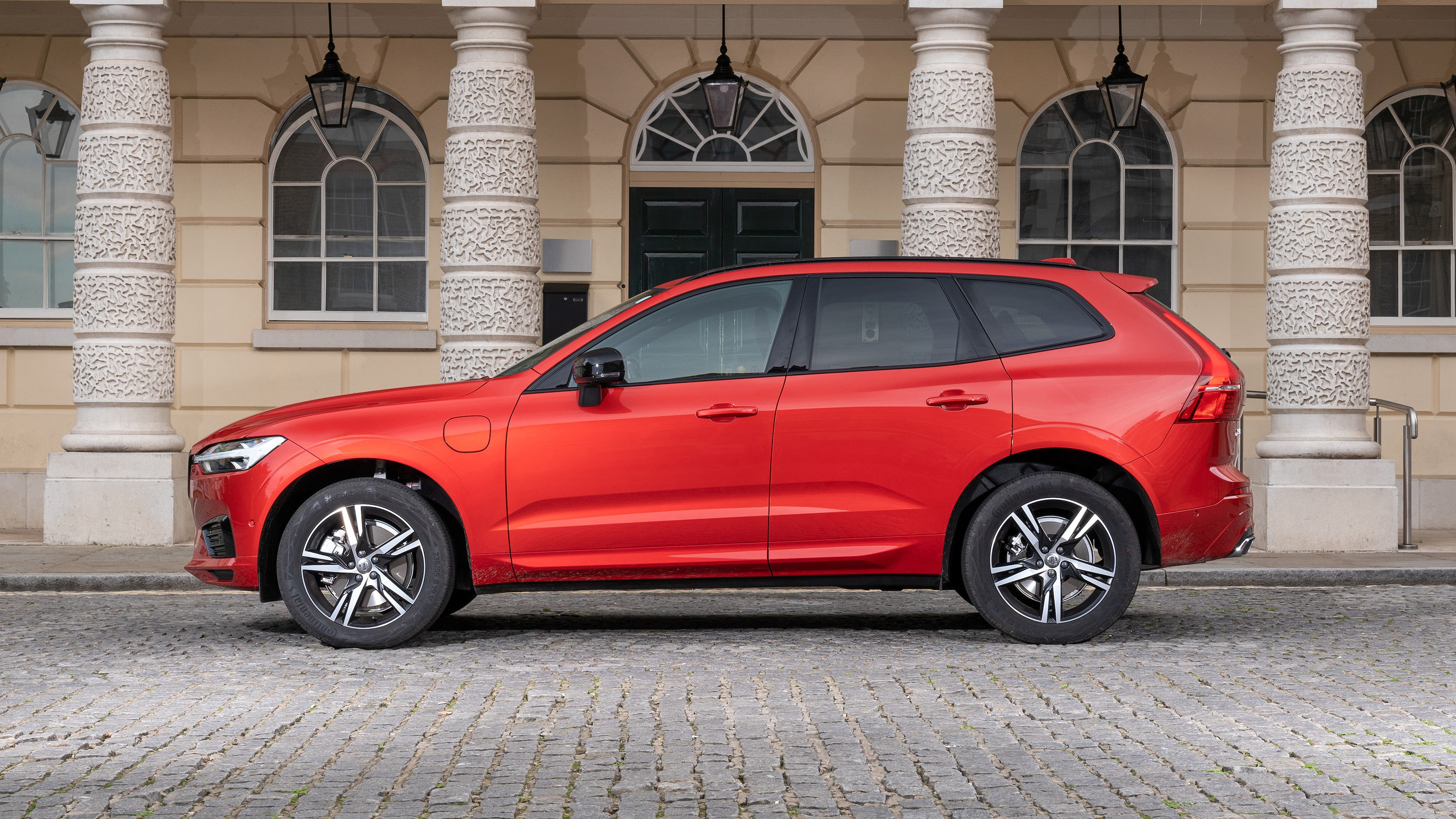 Volvo XC60 Recharge T8