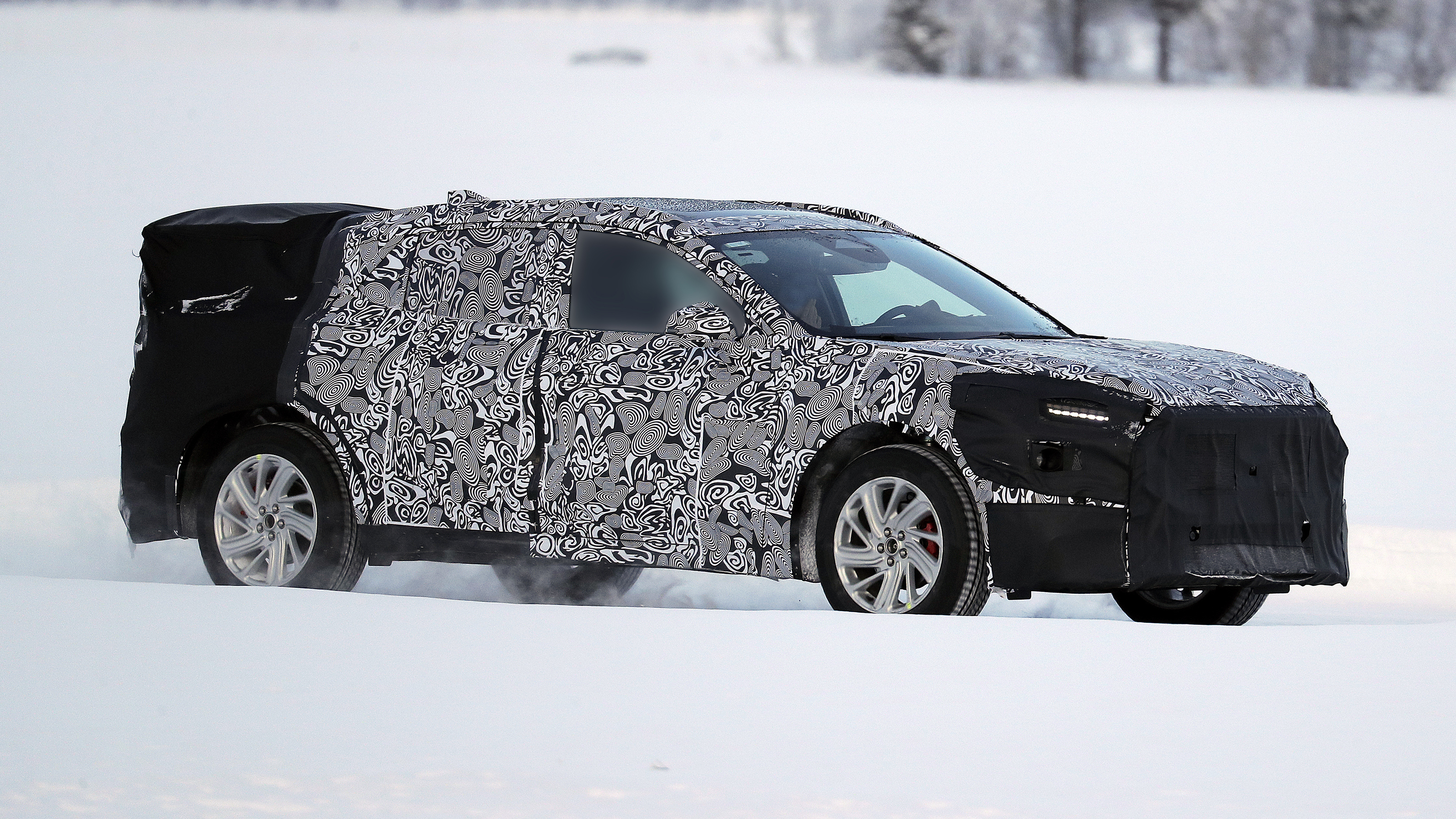 Ford Mondeo SUV spy shot