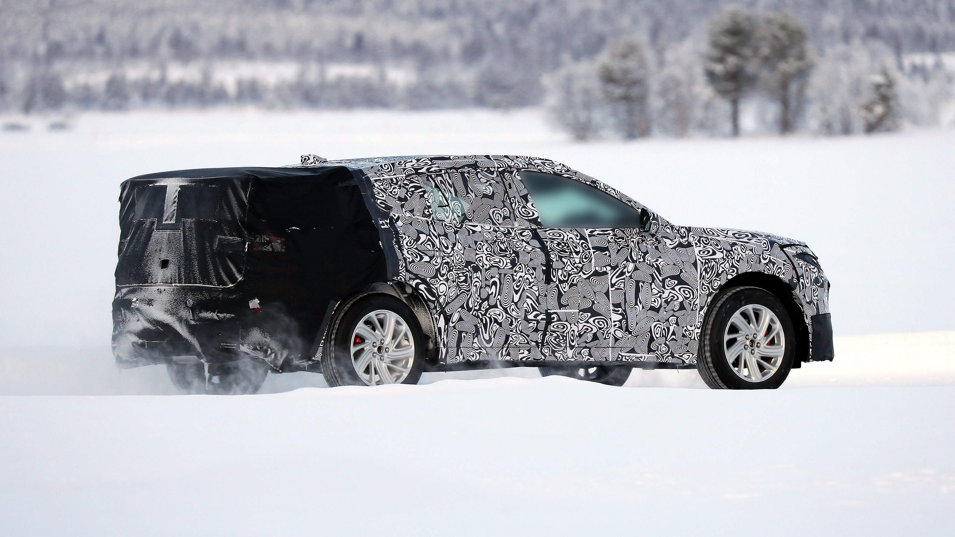 Ford Mondeo SUV spy shot