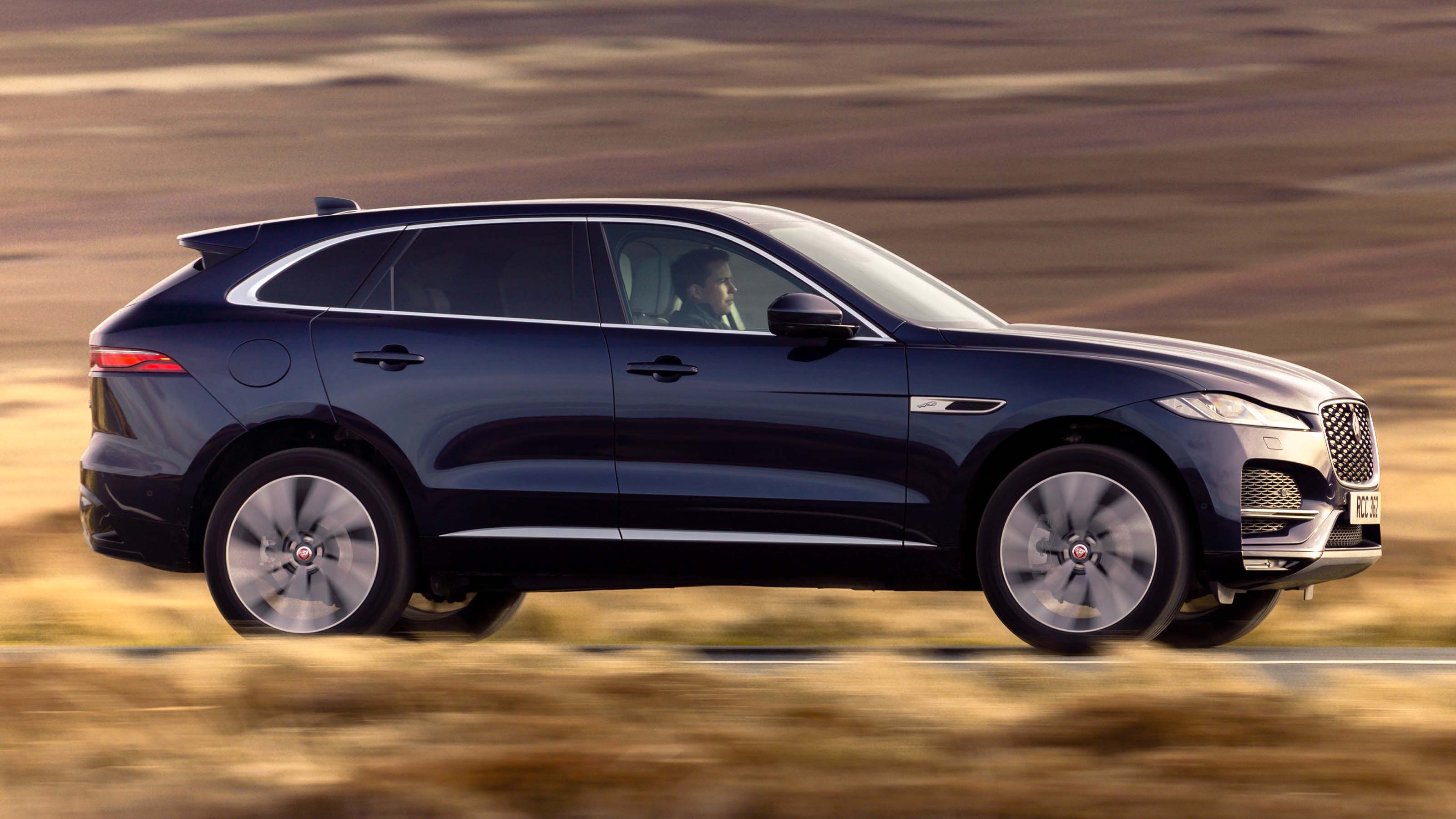 Jaguar F-Pace hybrid
