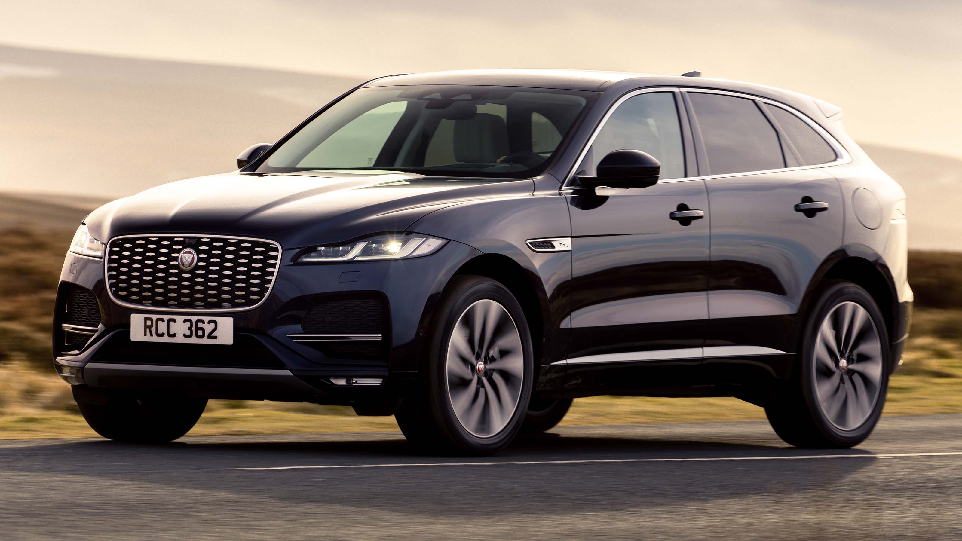 Jaguar F-Pace hybrid