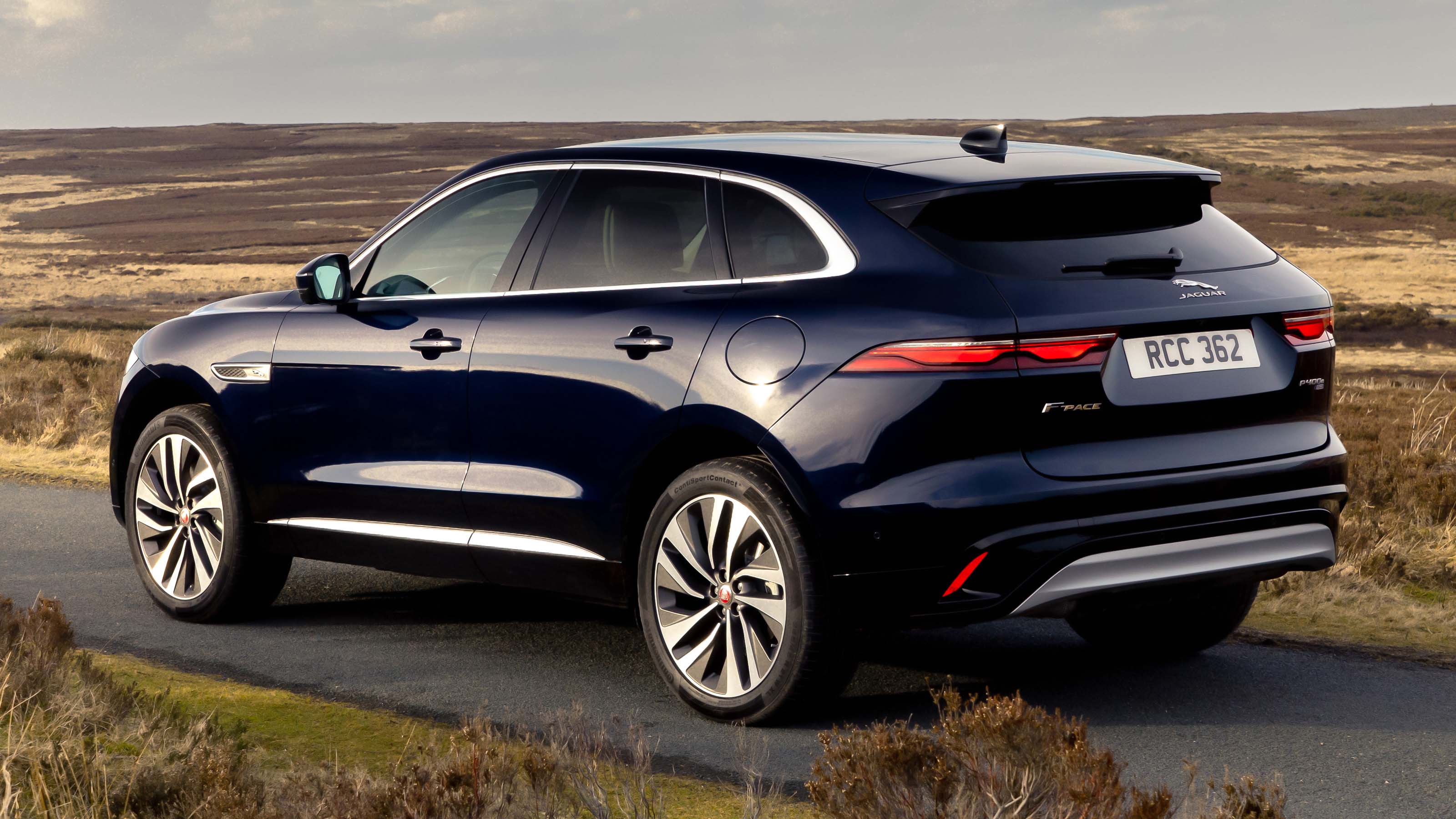 Jaguar F-Pace hybrid