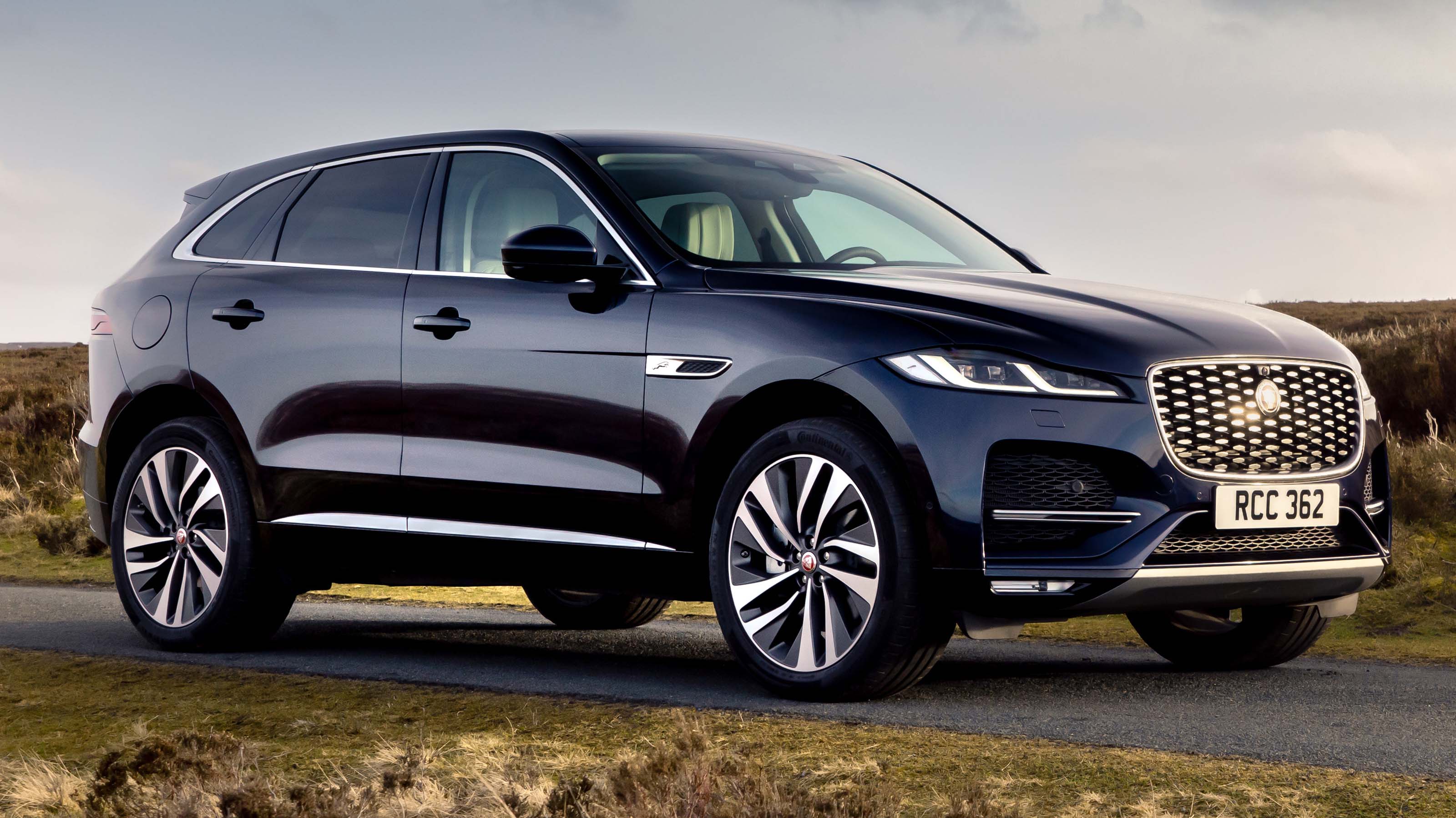 Jaguar F-Pace hybrid