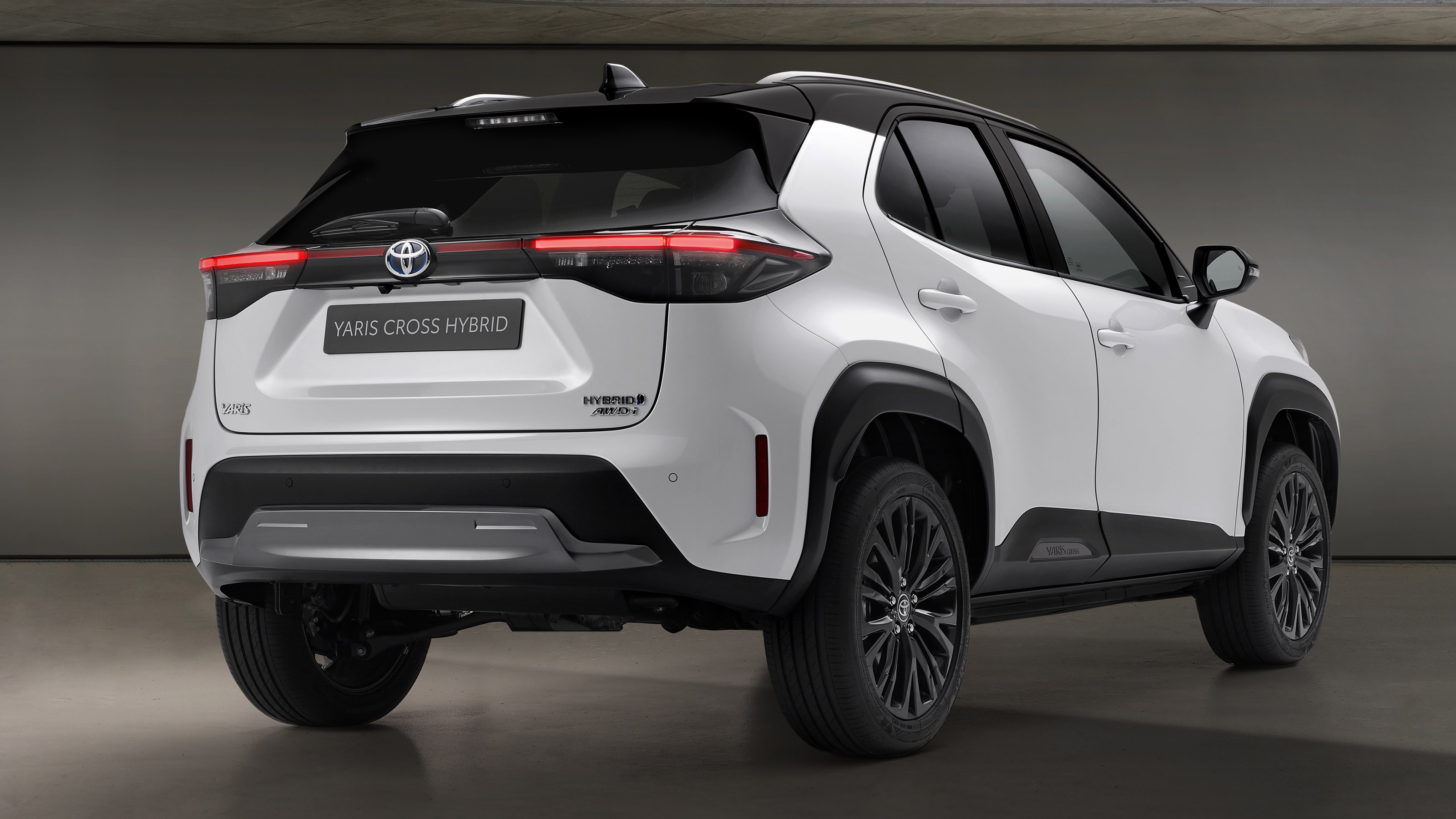2021 Toyota Yaris Cross: pictures, specs and prices | DrivingElectric
