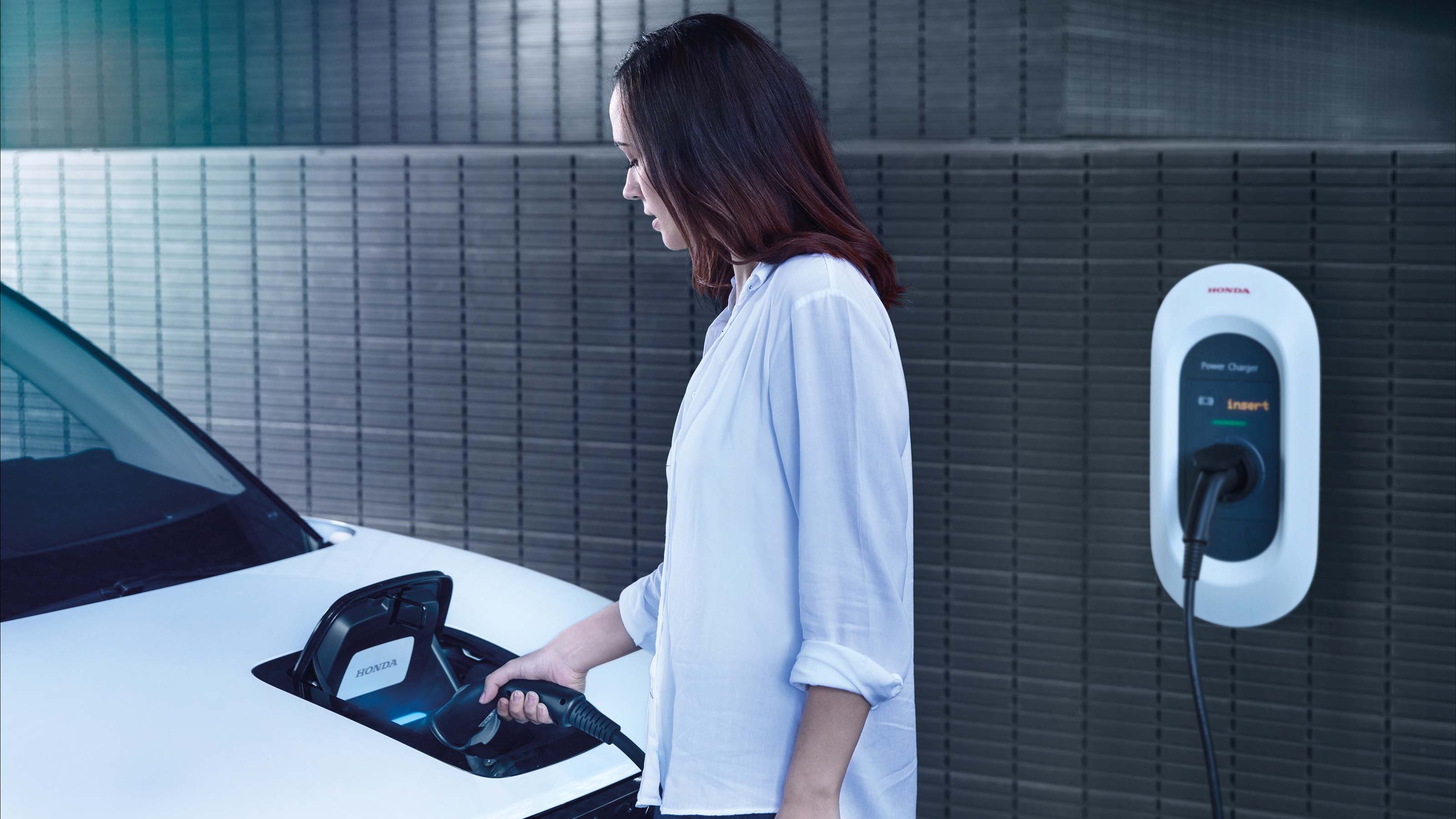 Honda e:PROGRESS charging