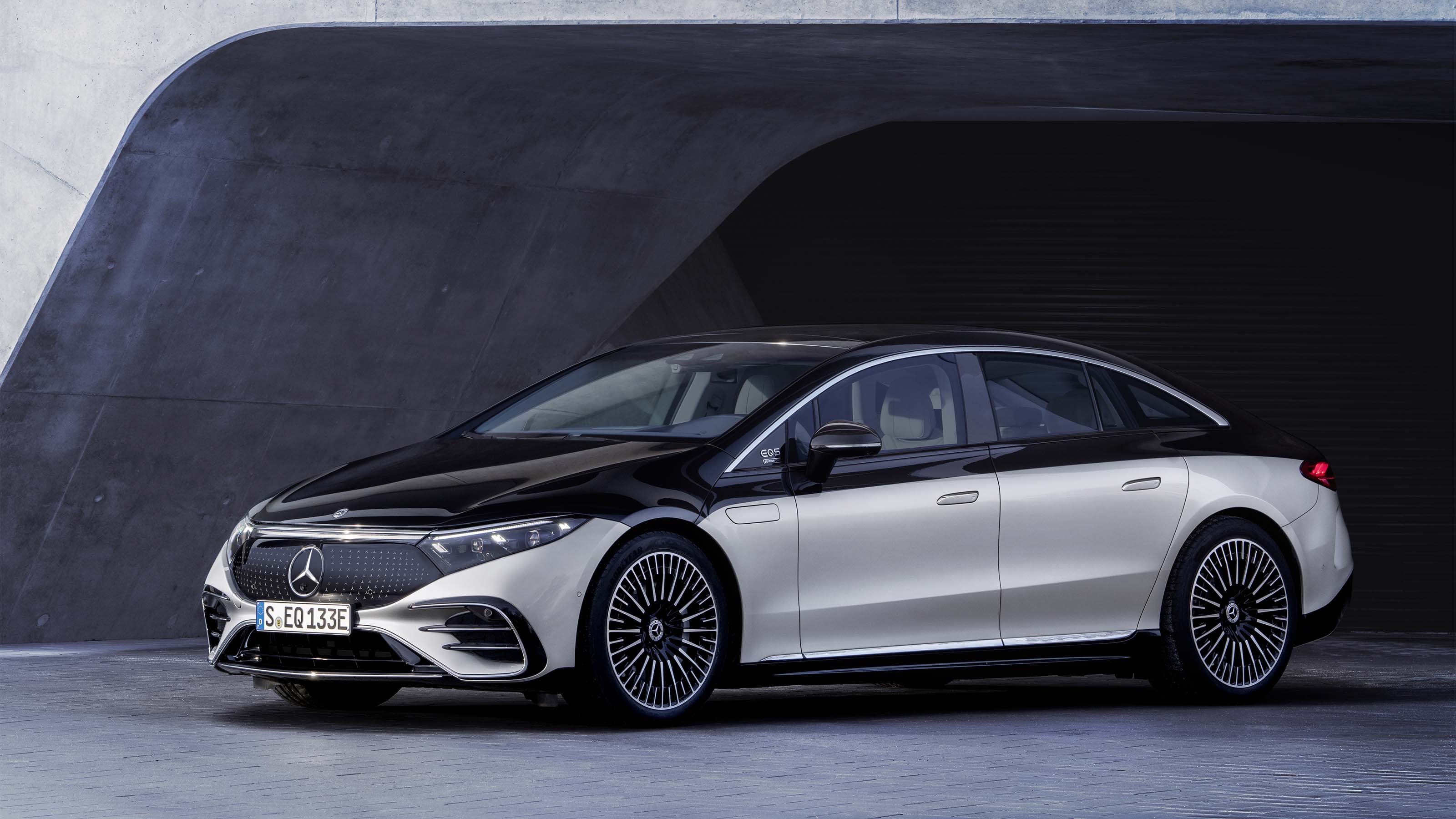 Mercedes EQS
