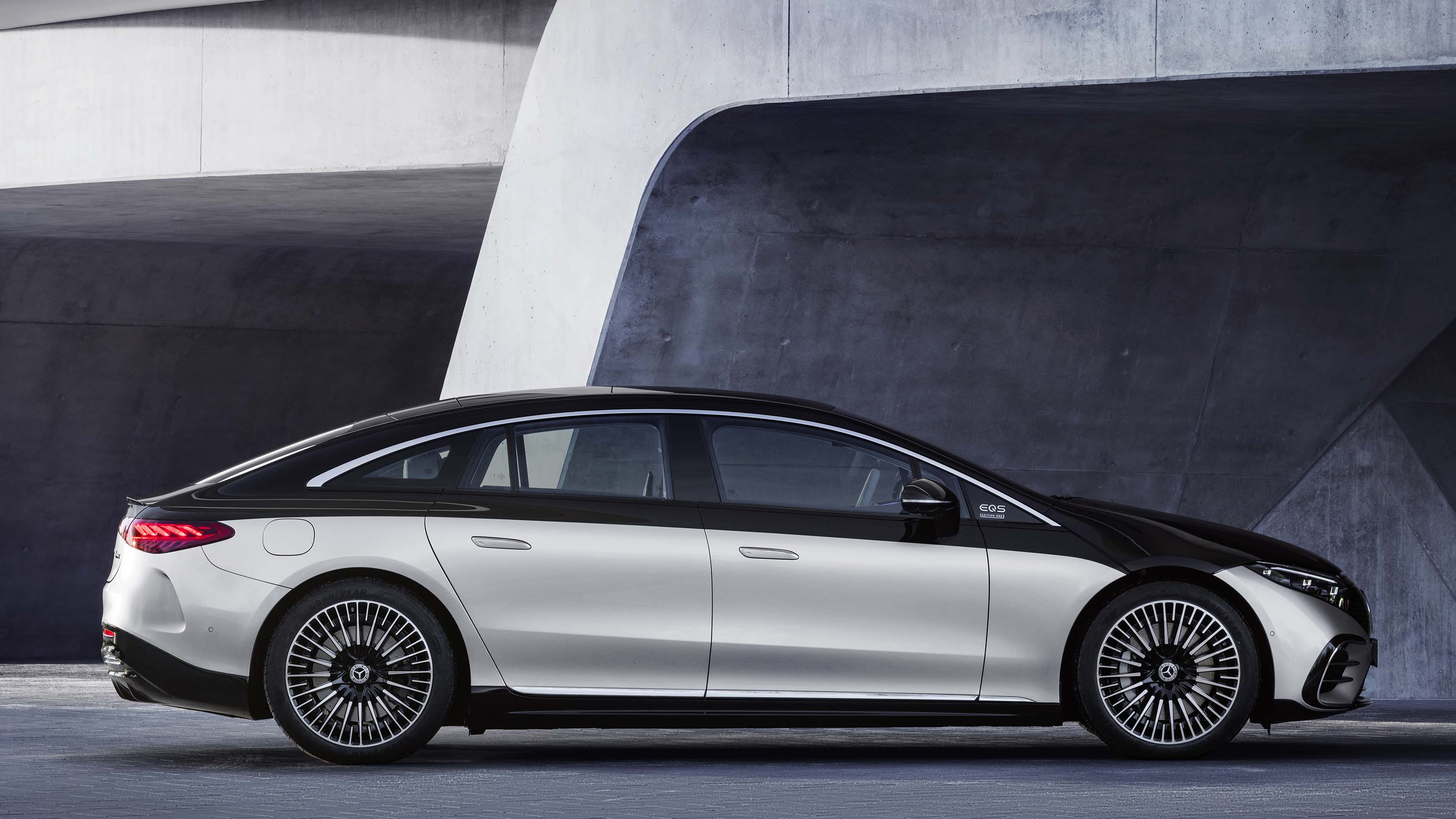 Mercedes EQS