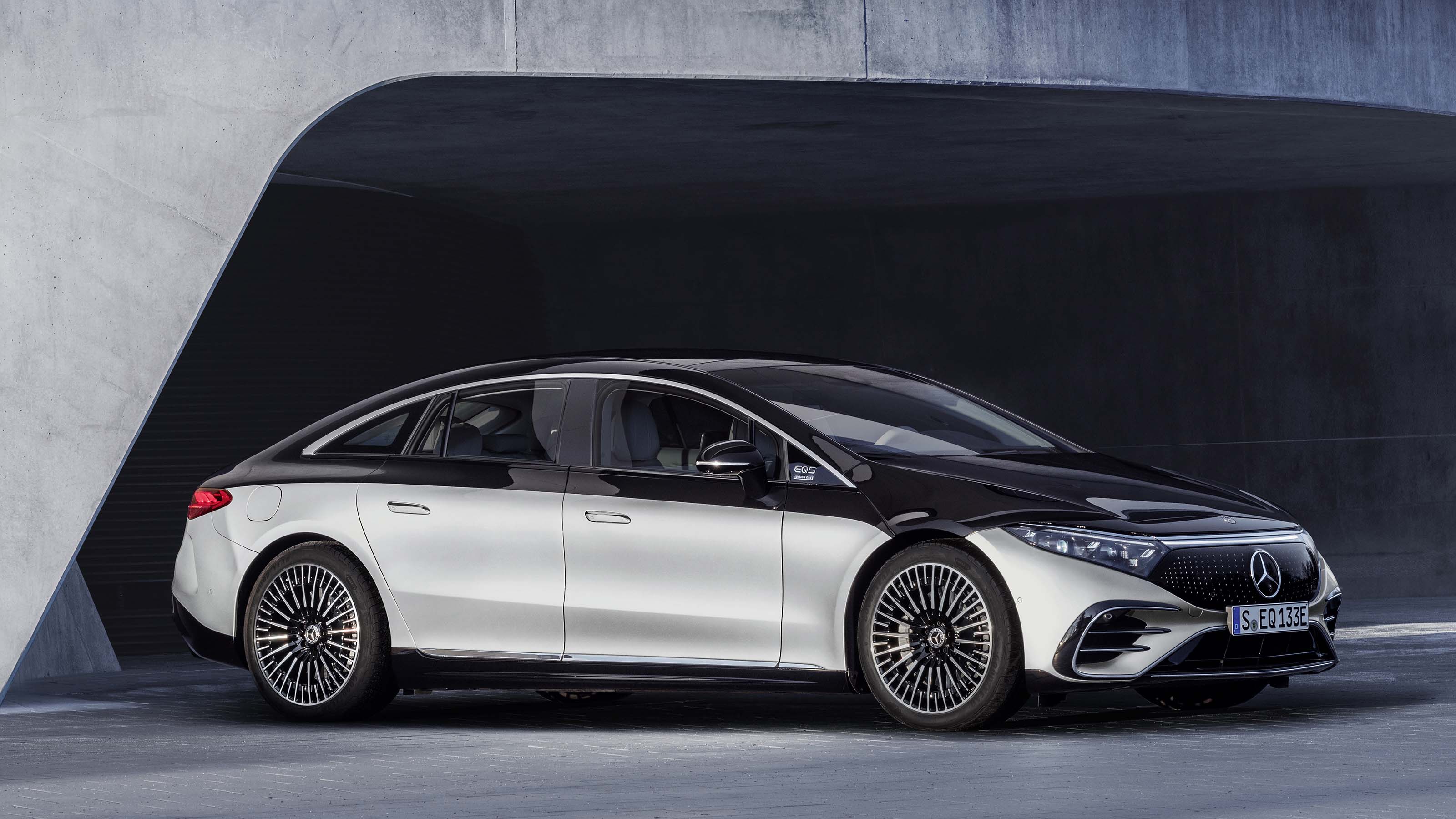 Mercedes EQS