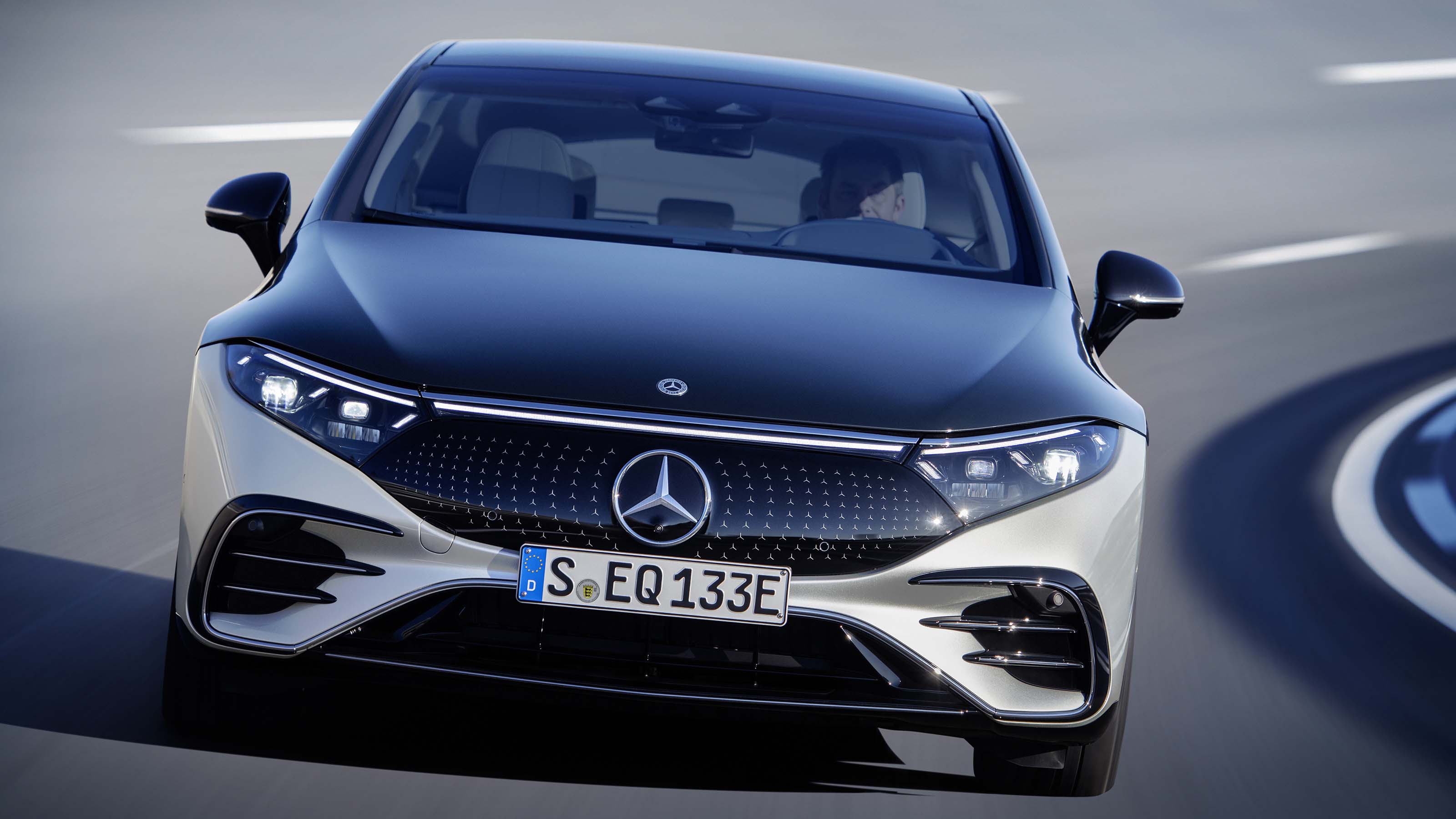 Mercedes EQS