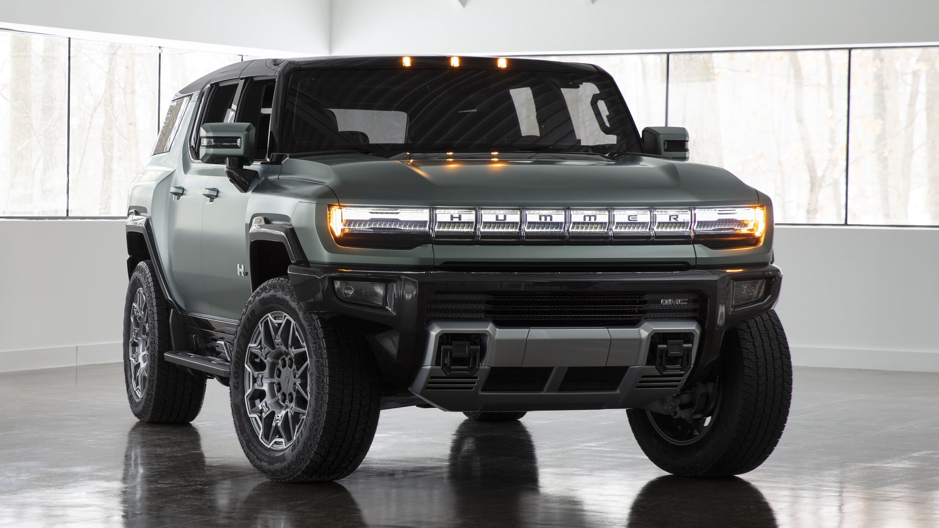Electric GMC Hummer SUV - Exterior
