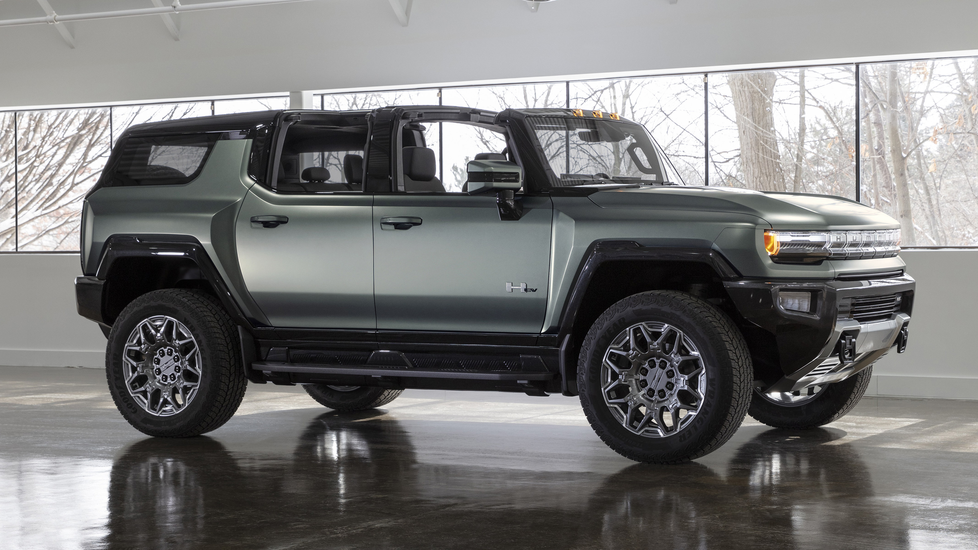 Electric GMC Hummer SUV - Exterior