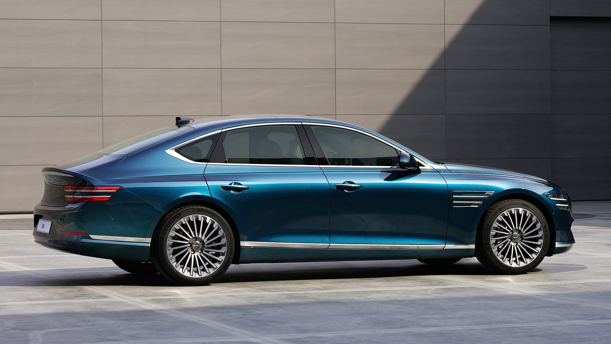 Genesis Electrified G80