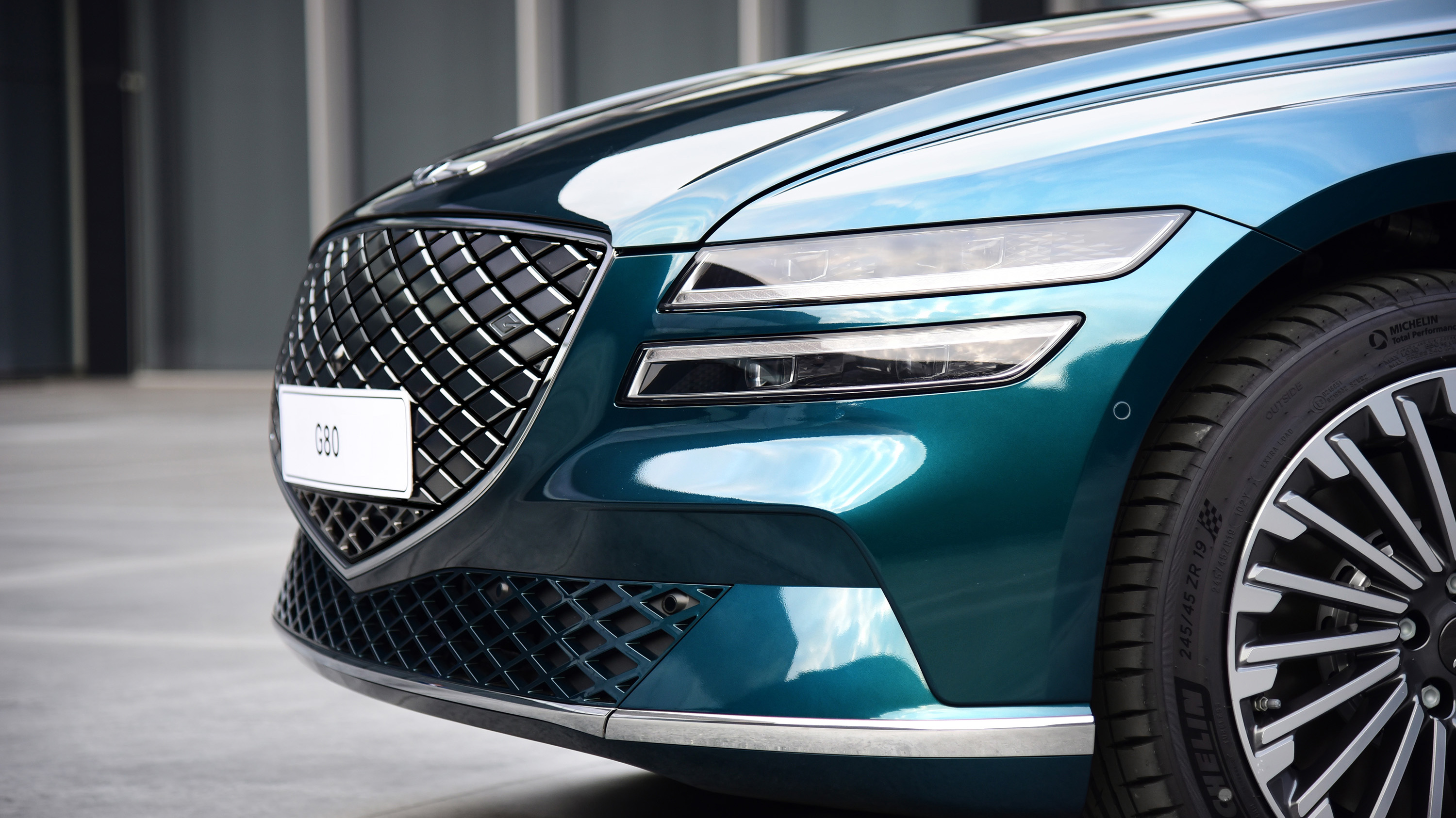 Genesis Electrified G80