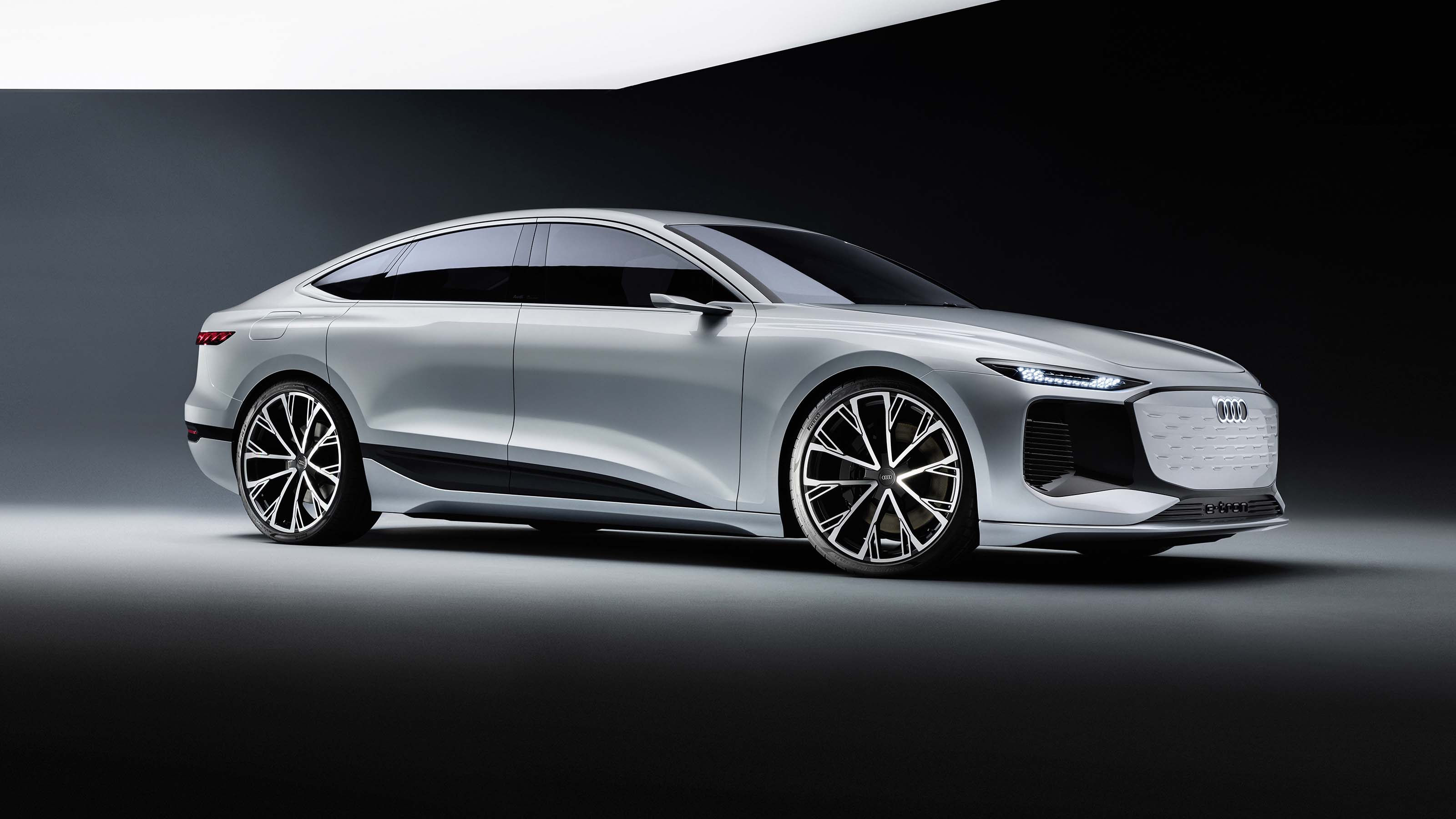 Audi A6 e-tron