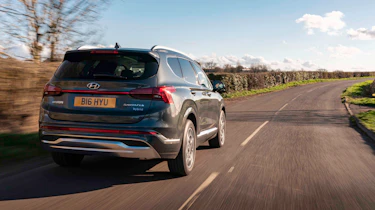 Hyundai Santa Fe Hybrid