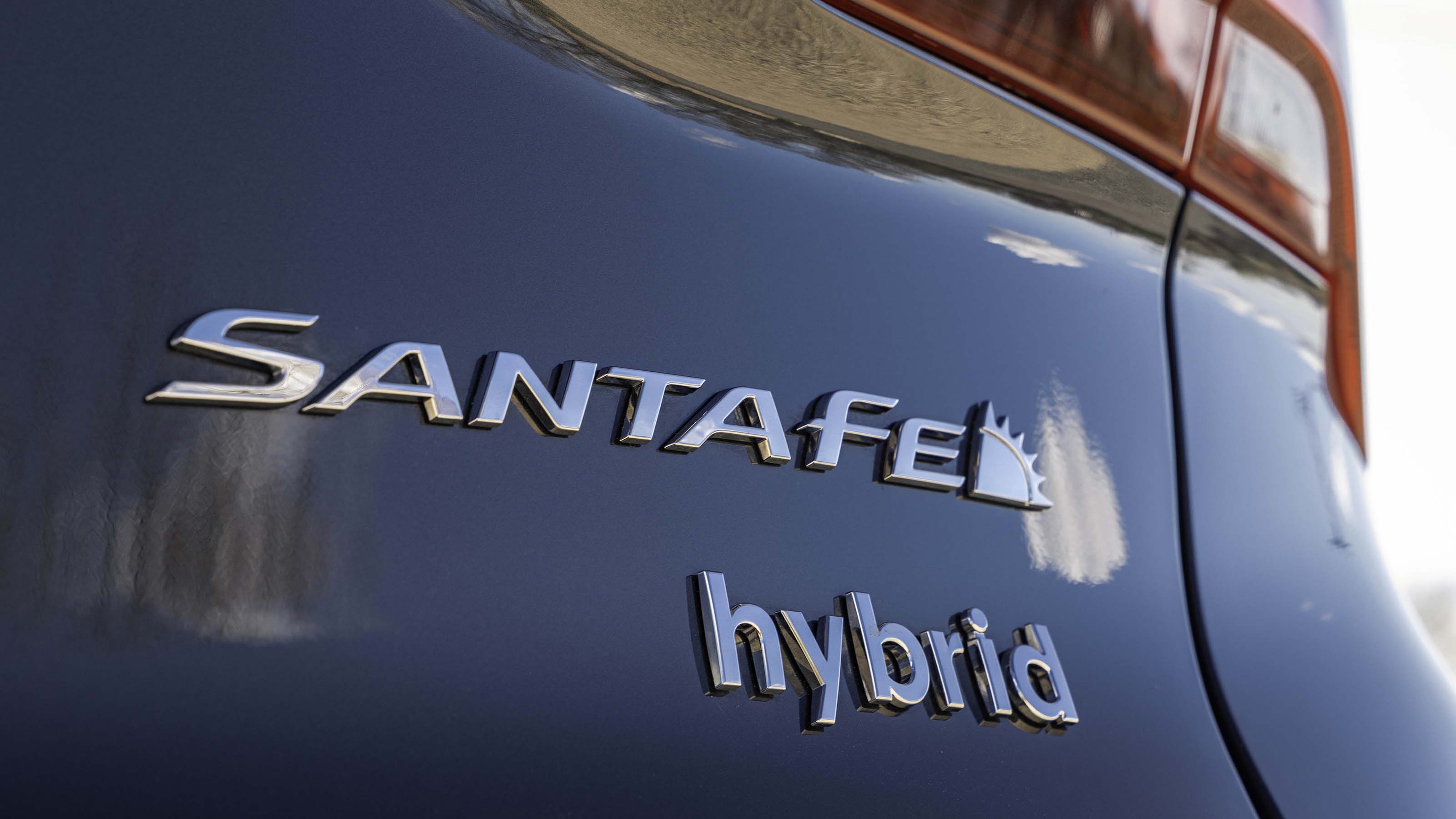 Hyundai Santa Fe Hybrid