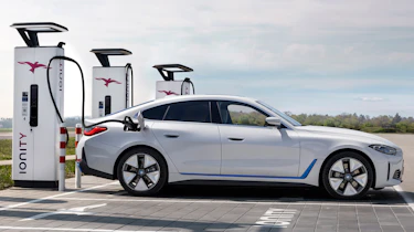 BMW i4 charging