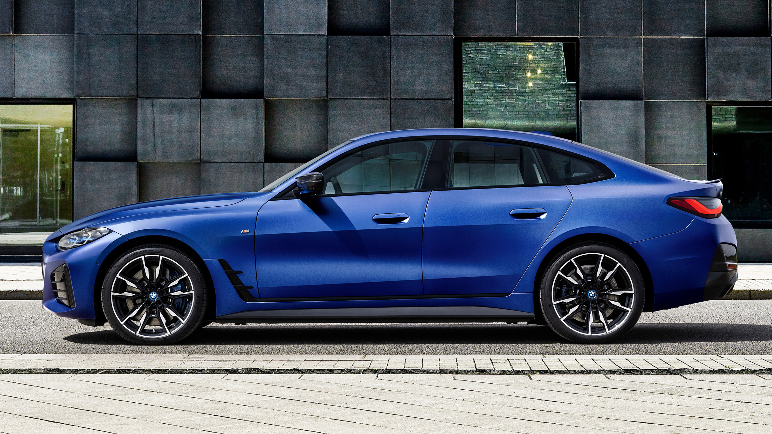 BMW i4 M50