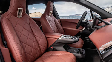 BMW iX xDrive50 interior