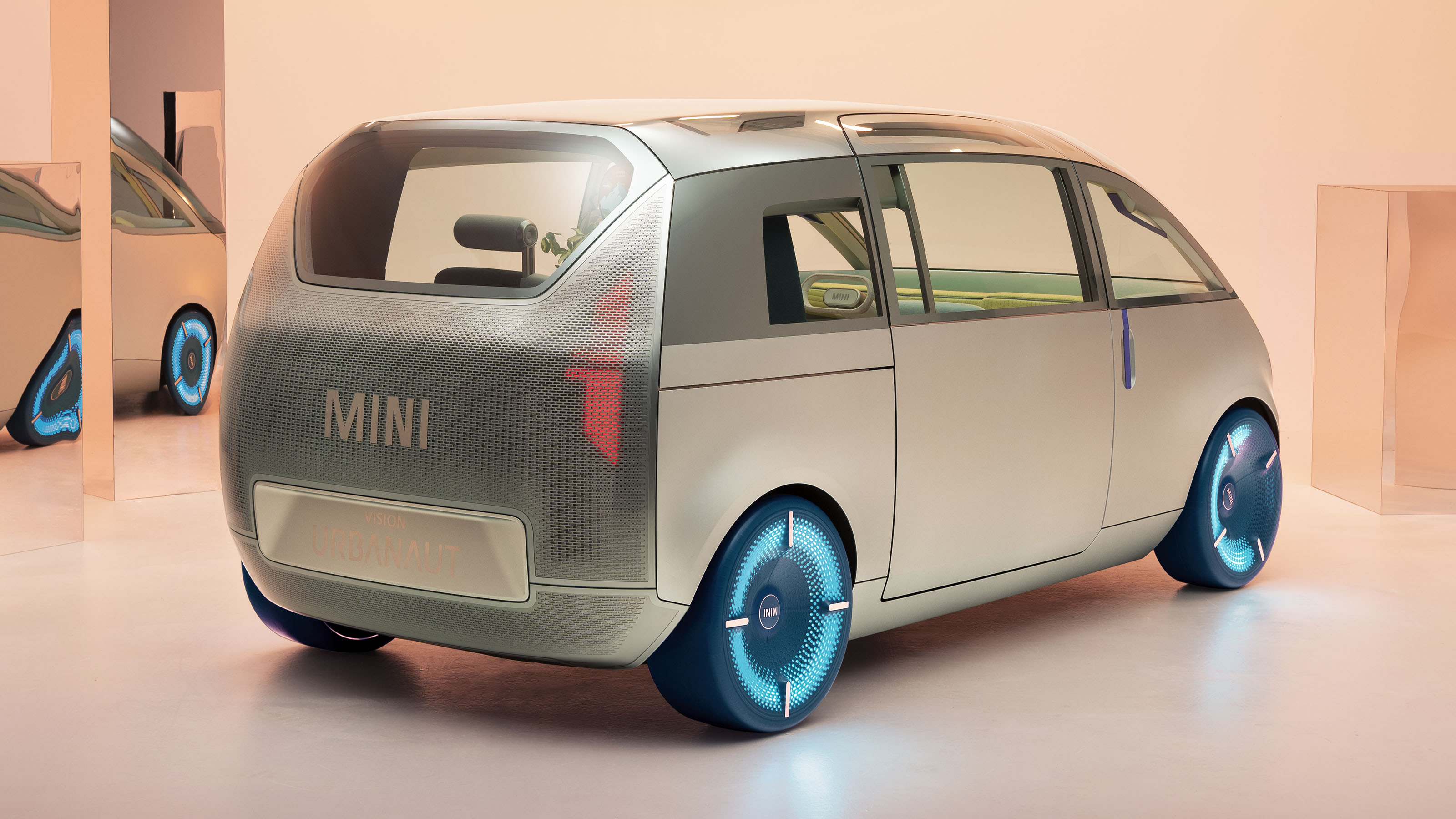 MINI Urbanaut