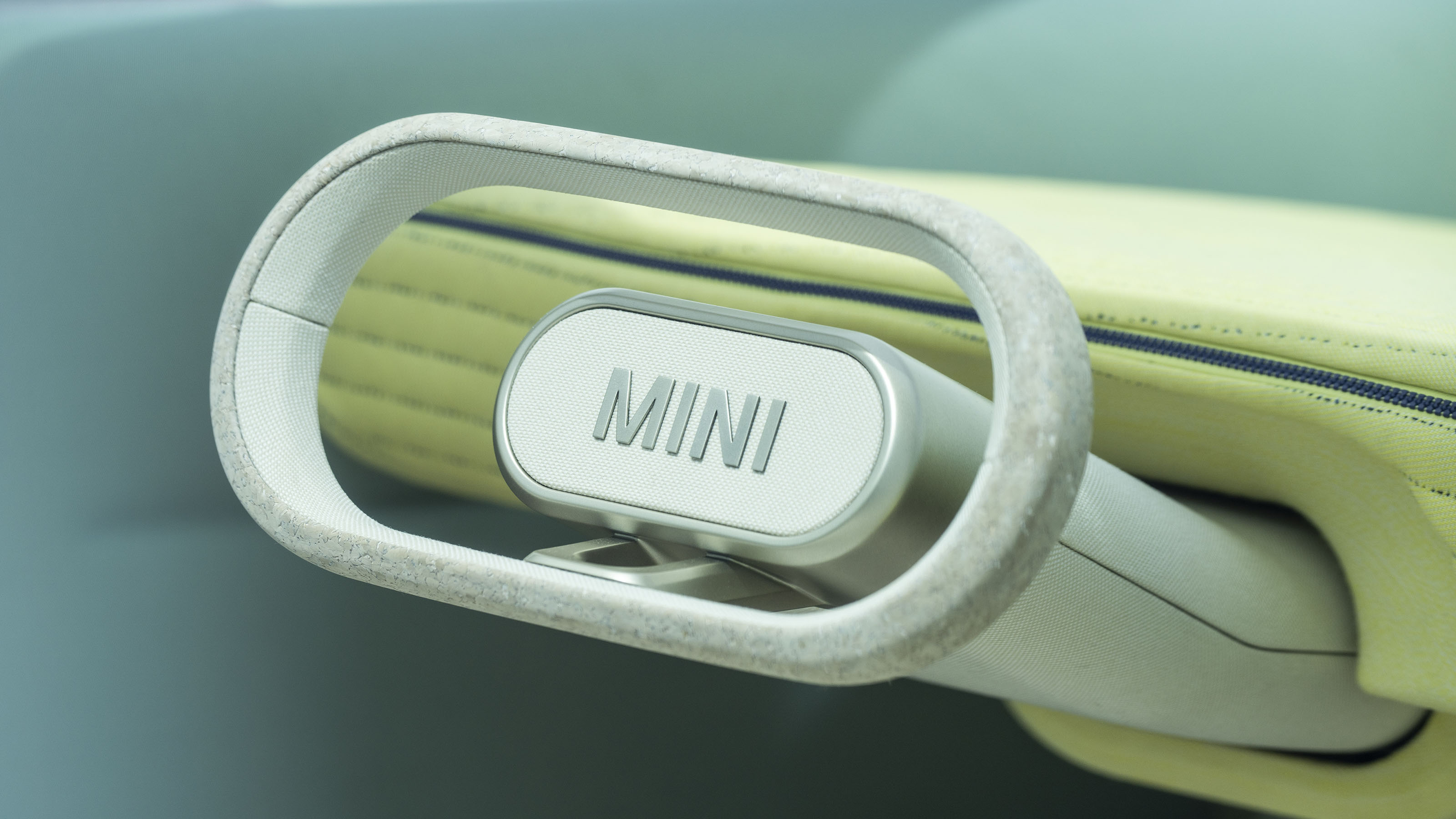 MINI Urbanaut interior