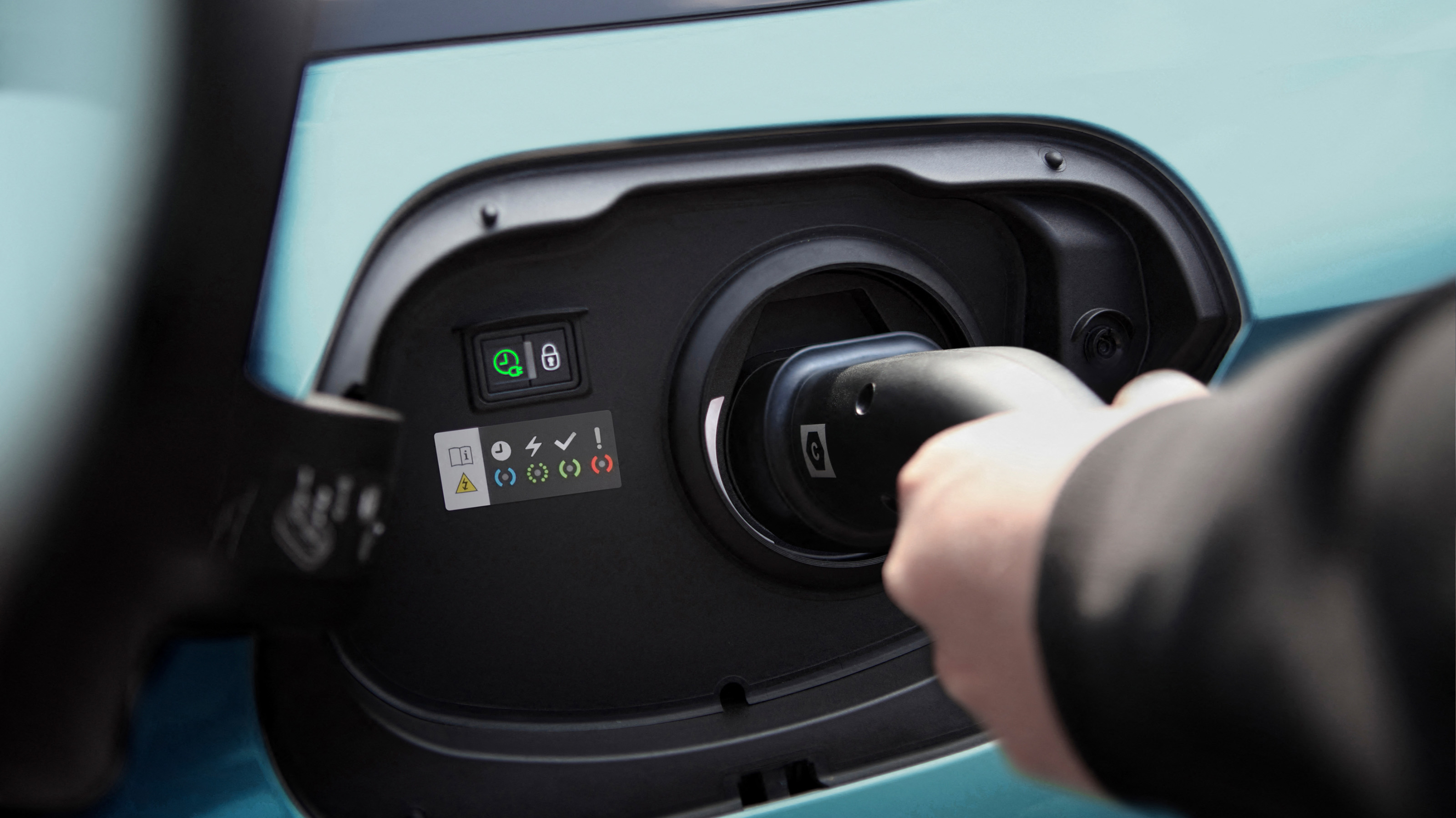 New 2022 Peugeot 308 SW plug-in hybrid estate