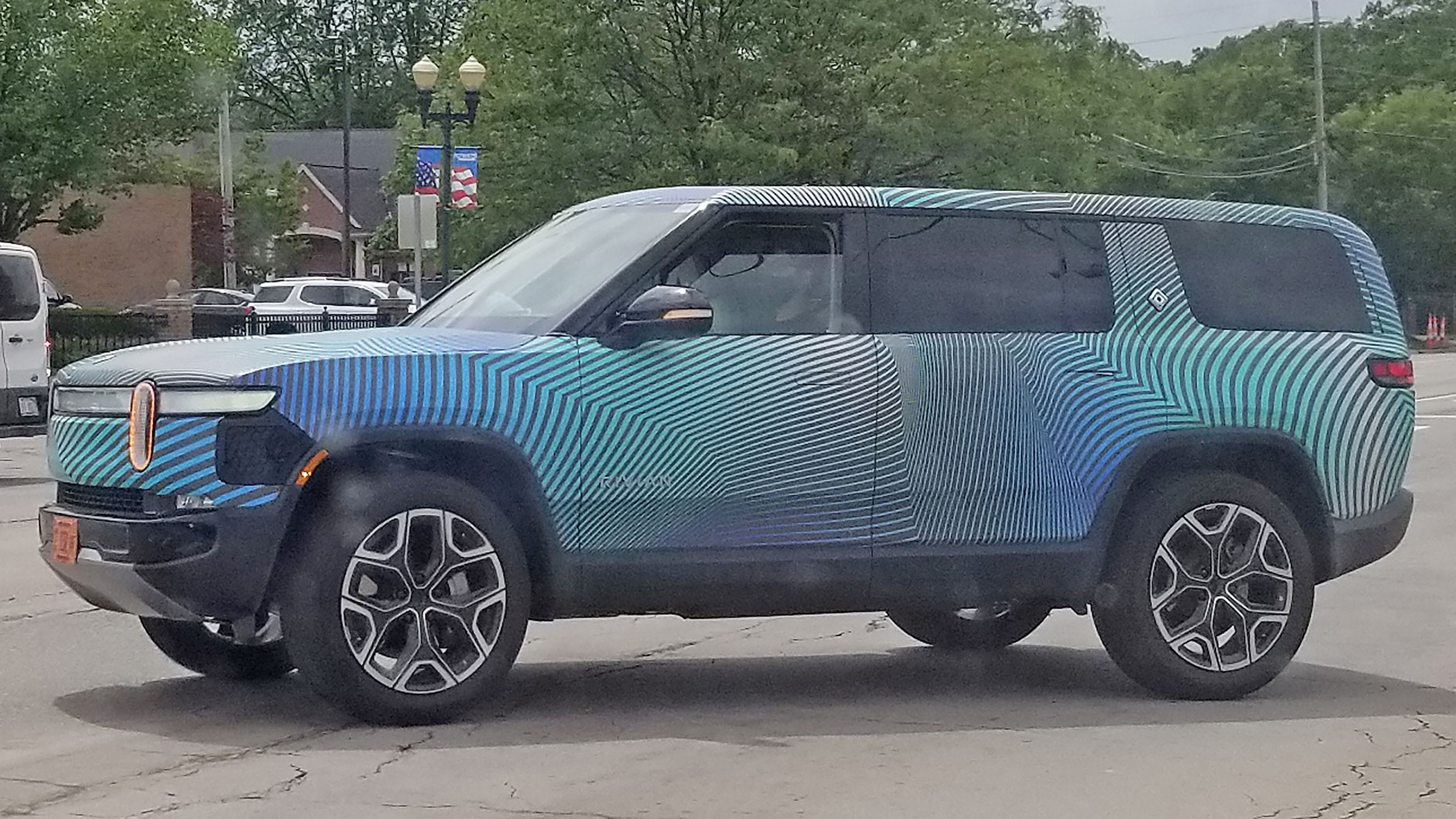 Rivian R1S spy shot