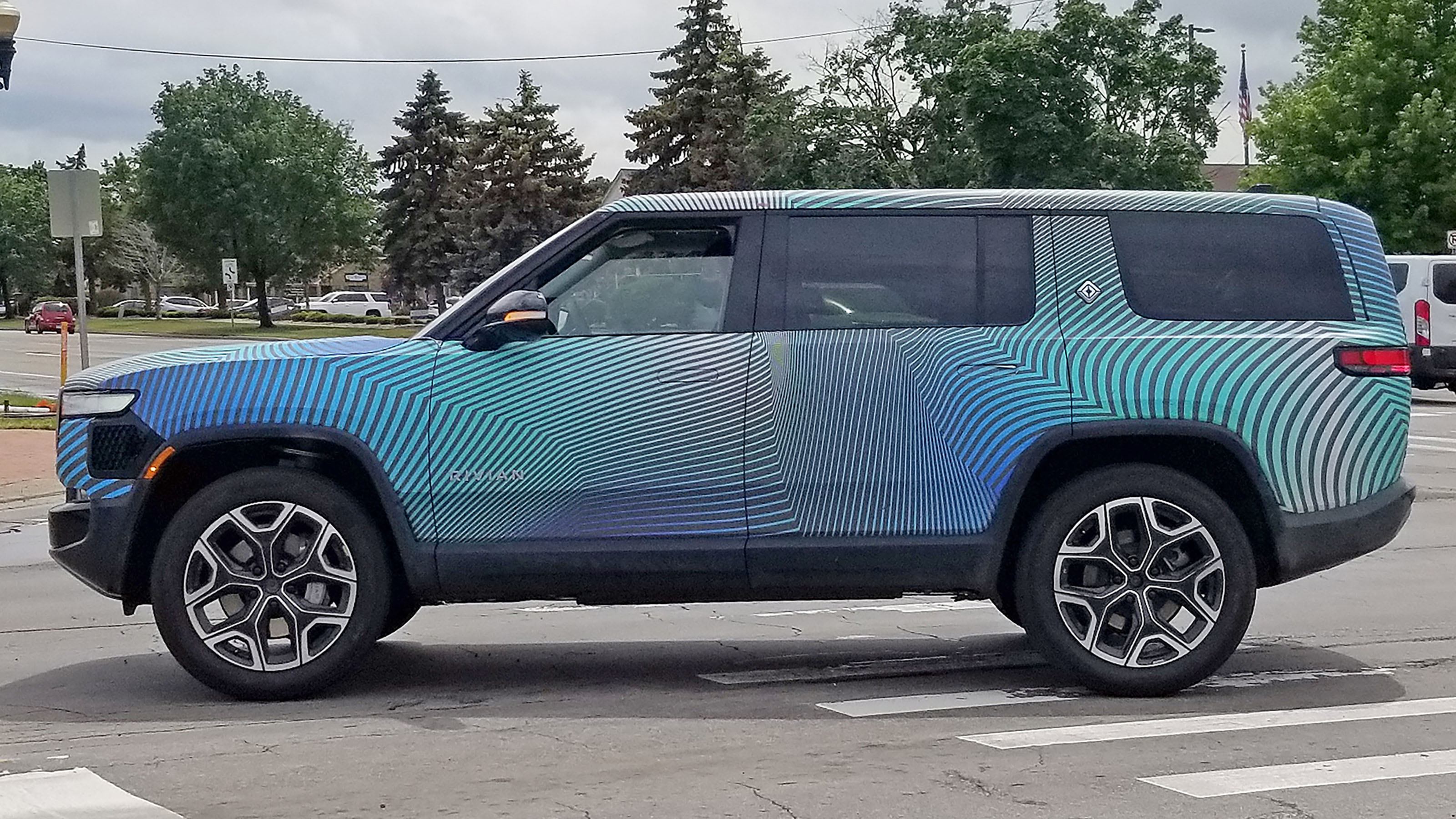 Rivian R1S spy shot