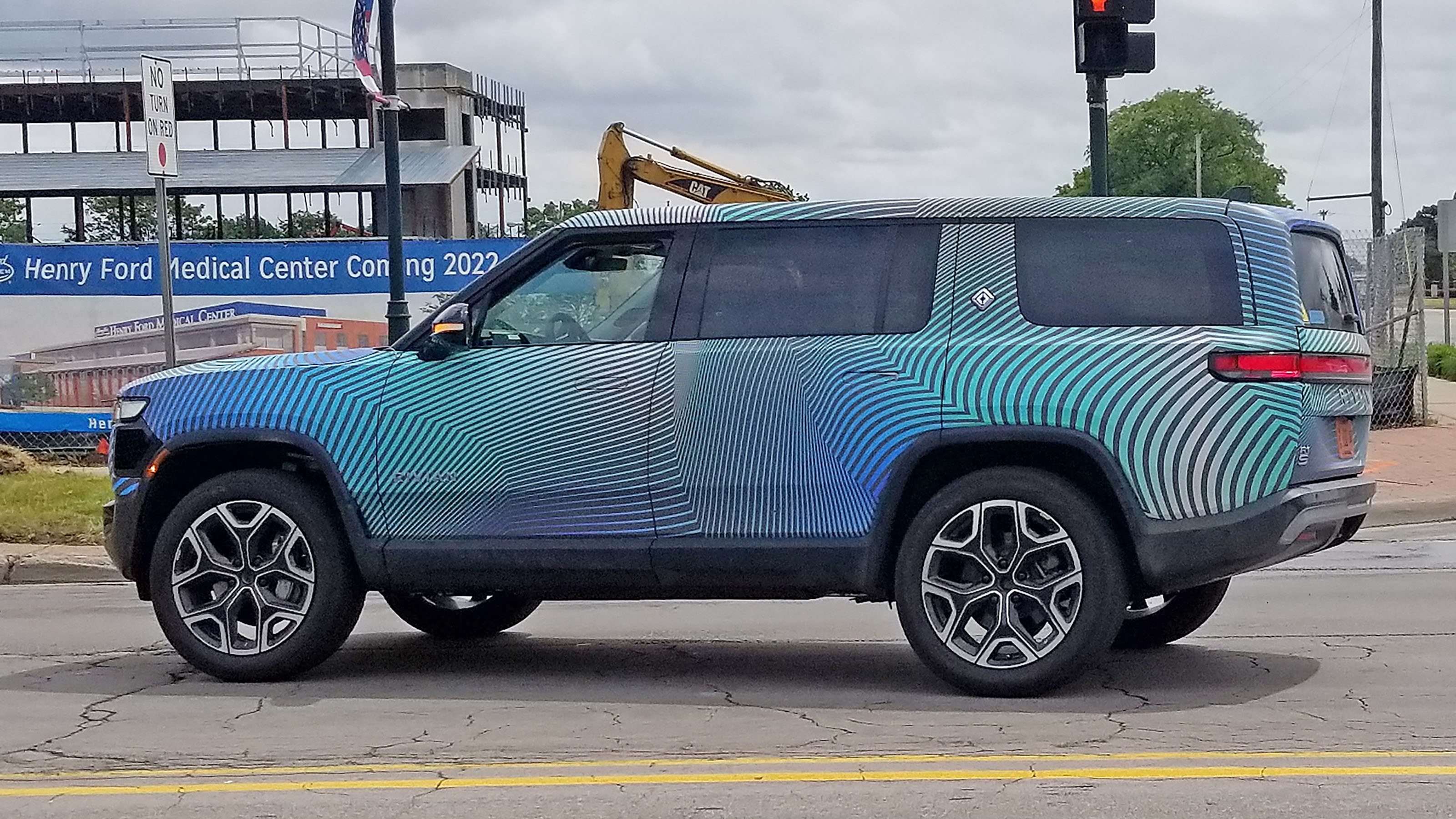Rivian R1S spy shot