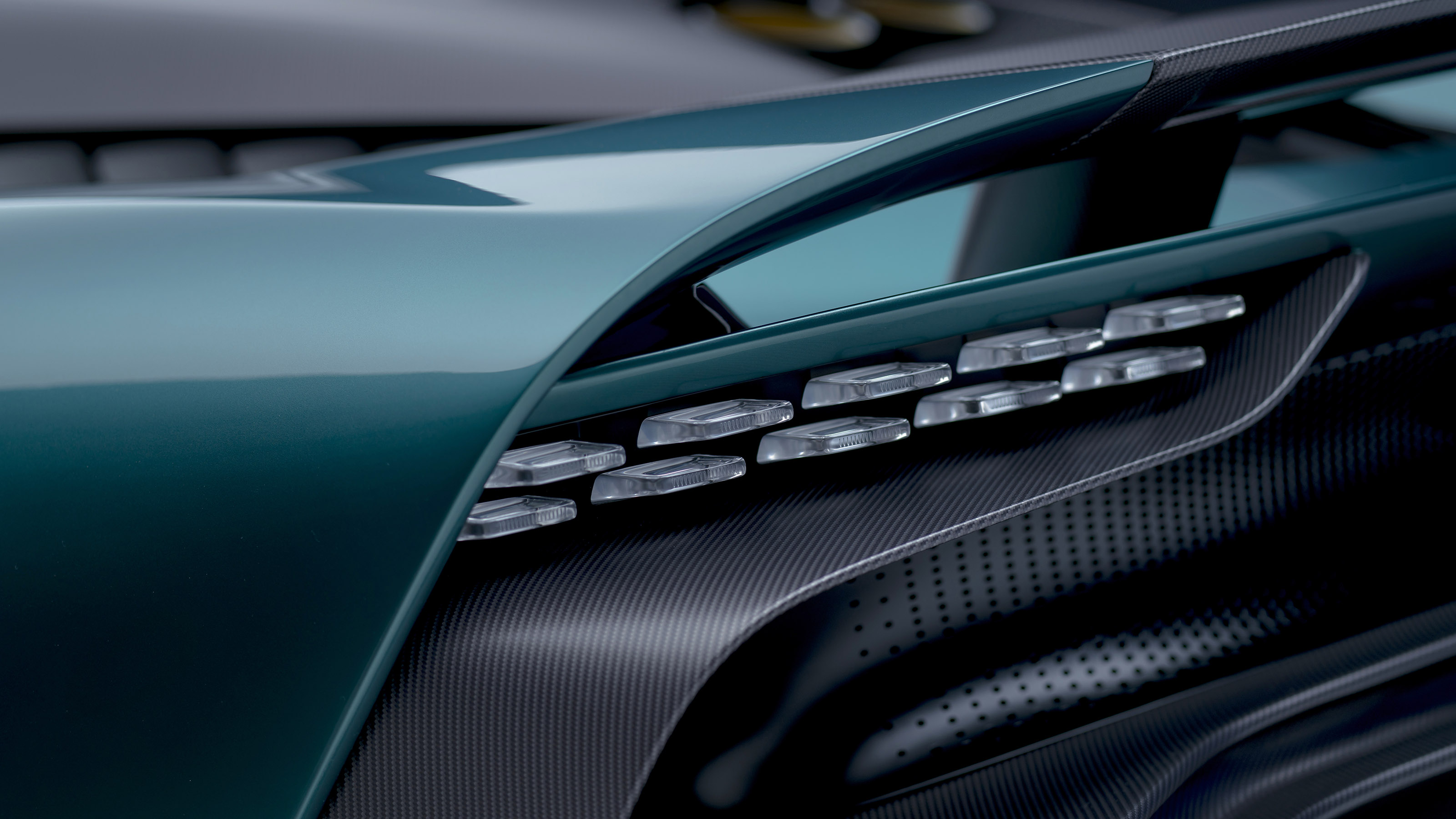 Aston Martin Valhalla