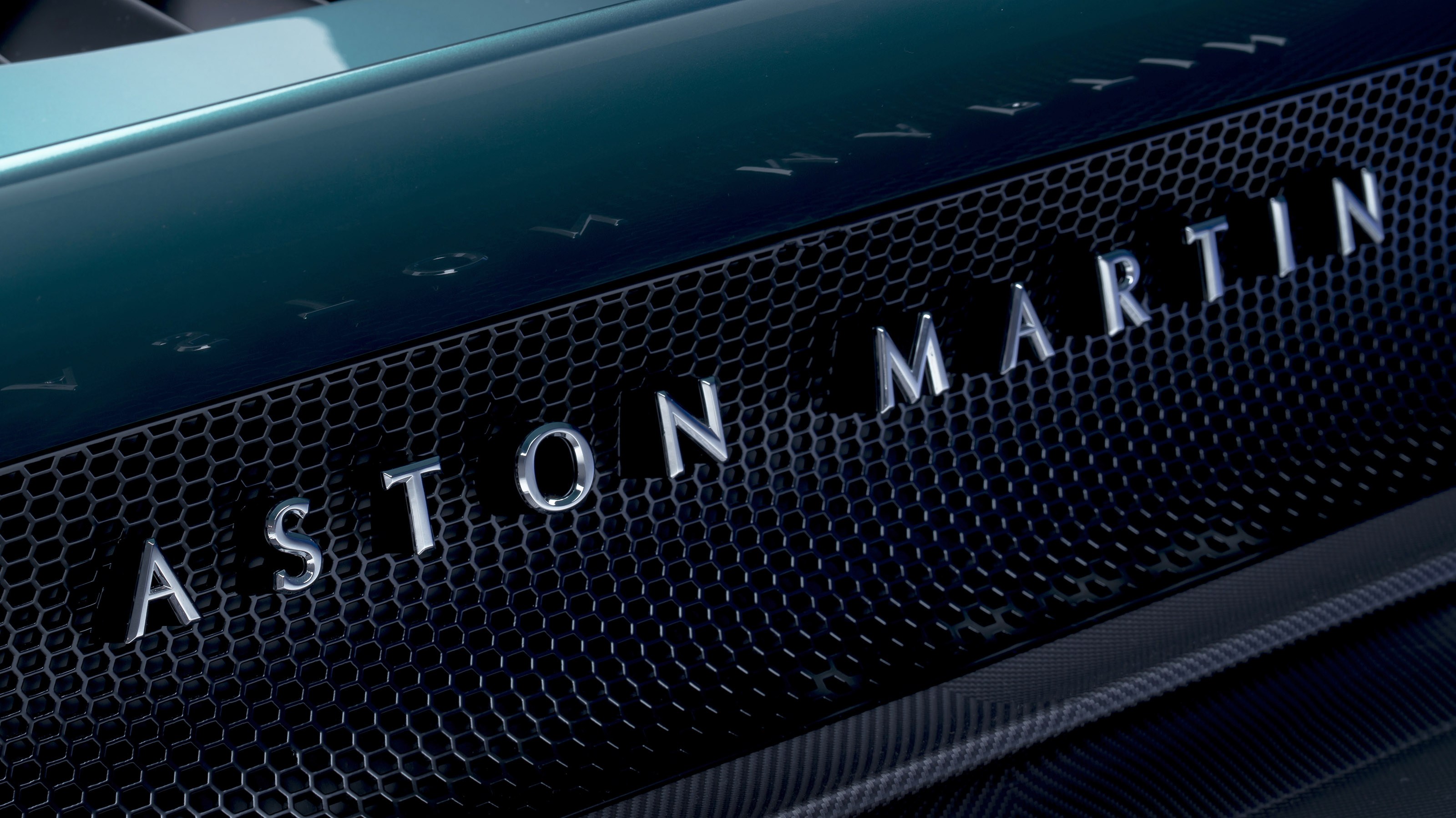 Aston Martin Valhalla