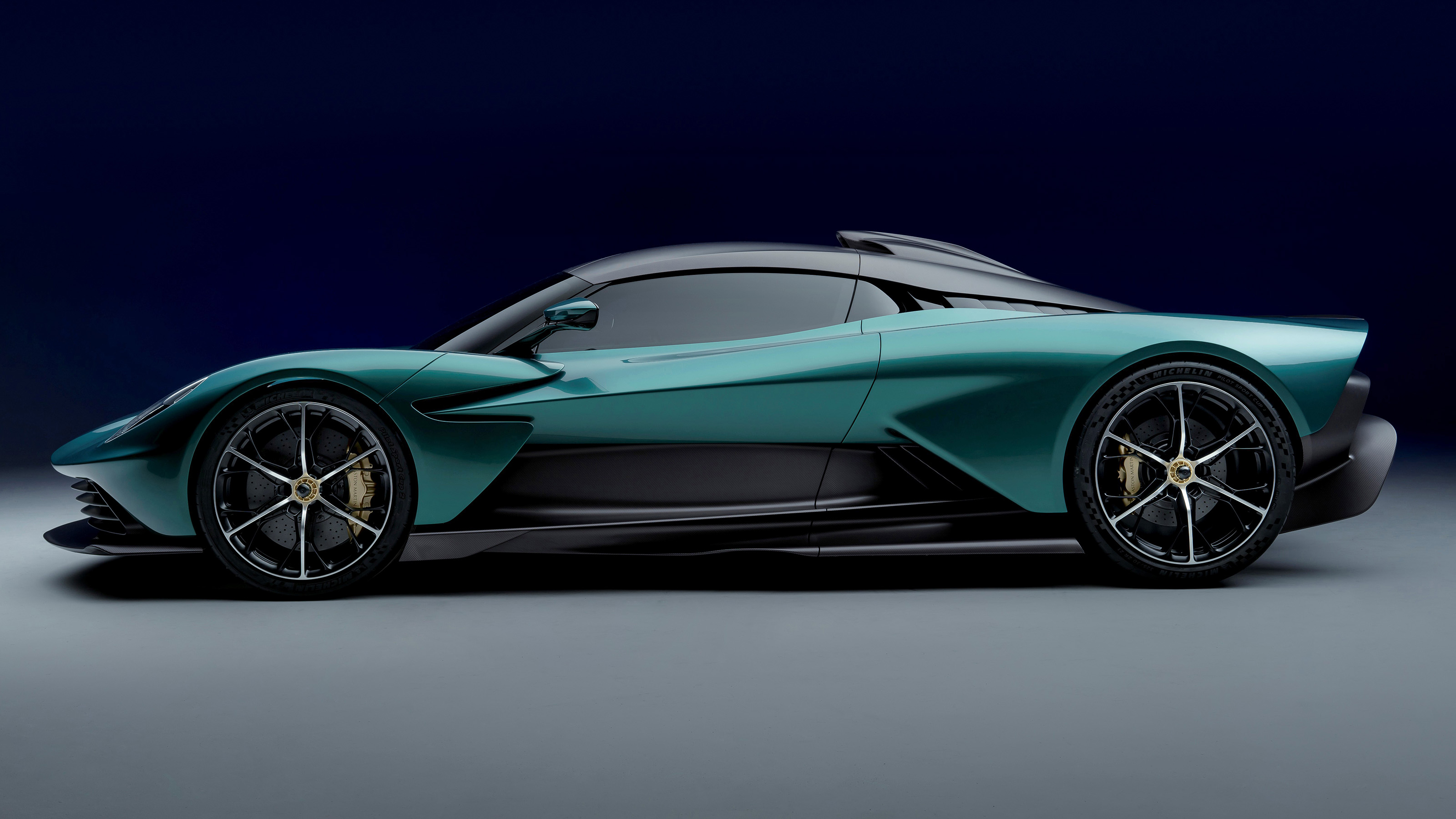 Aston Martin Valhalla