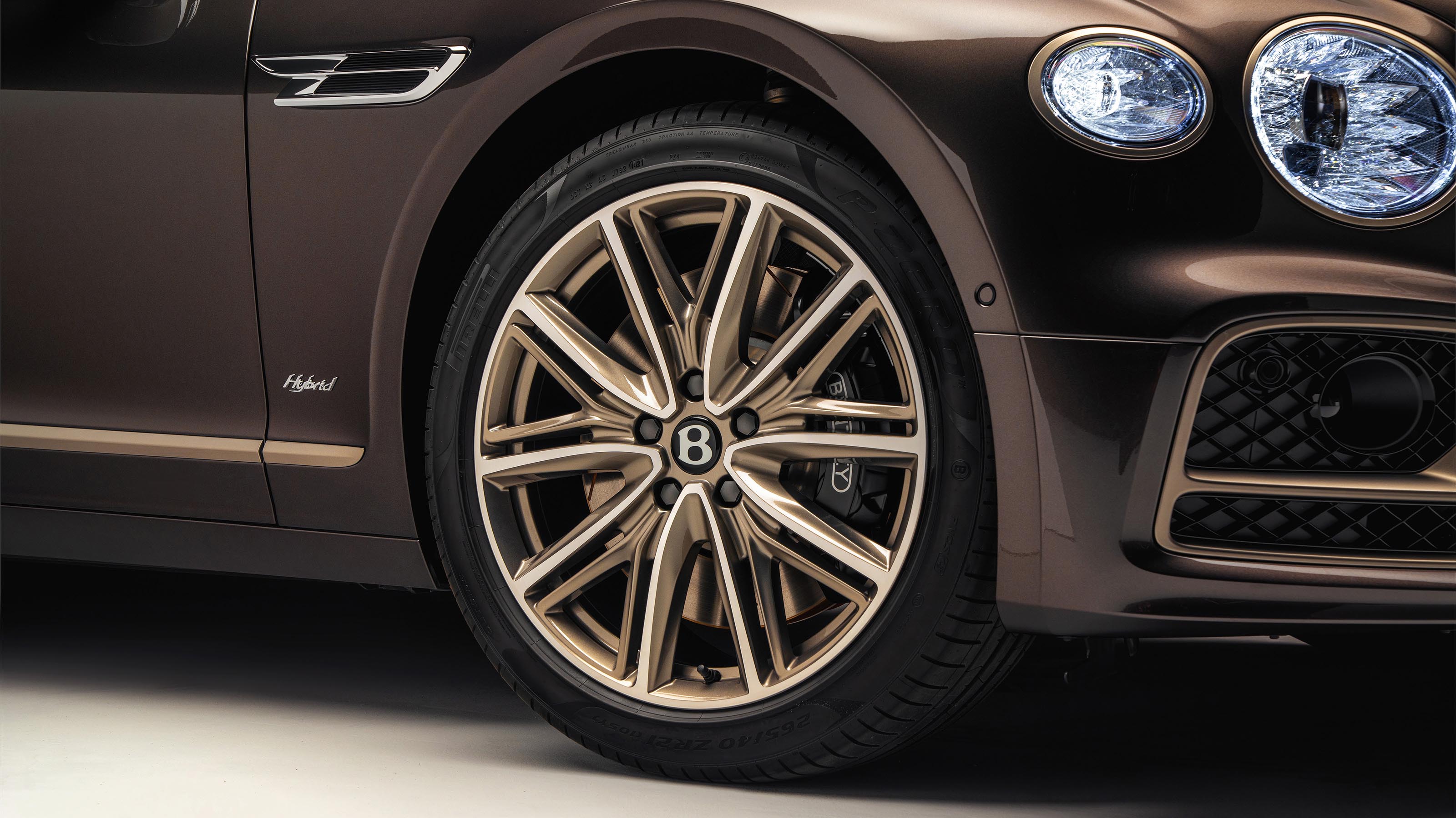 Bentley Flying Spur Hybrid Odyssean Edition