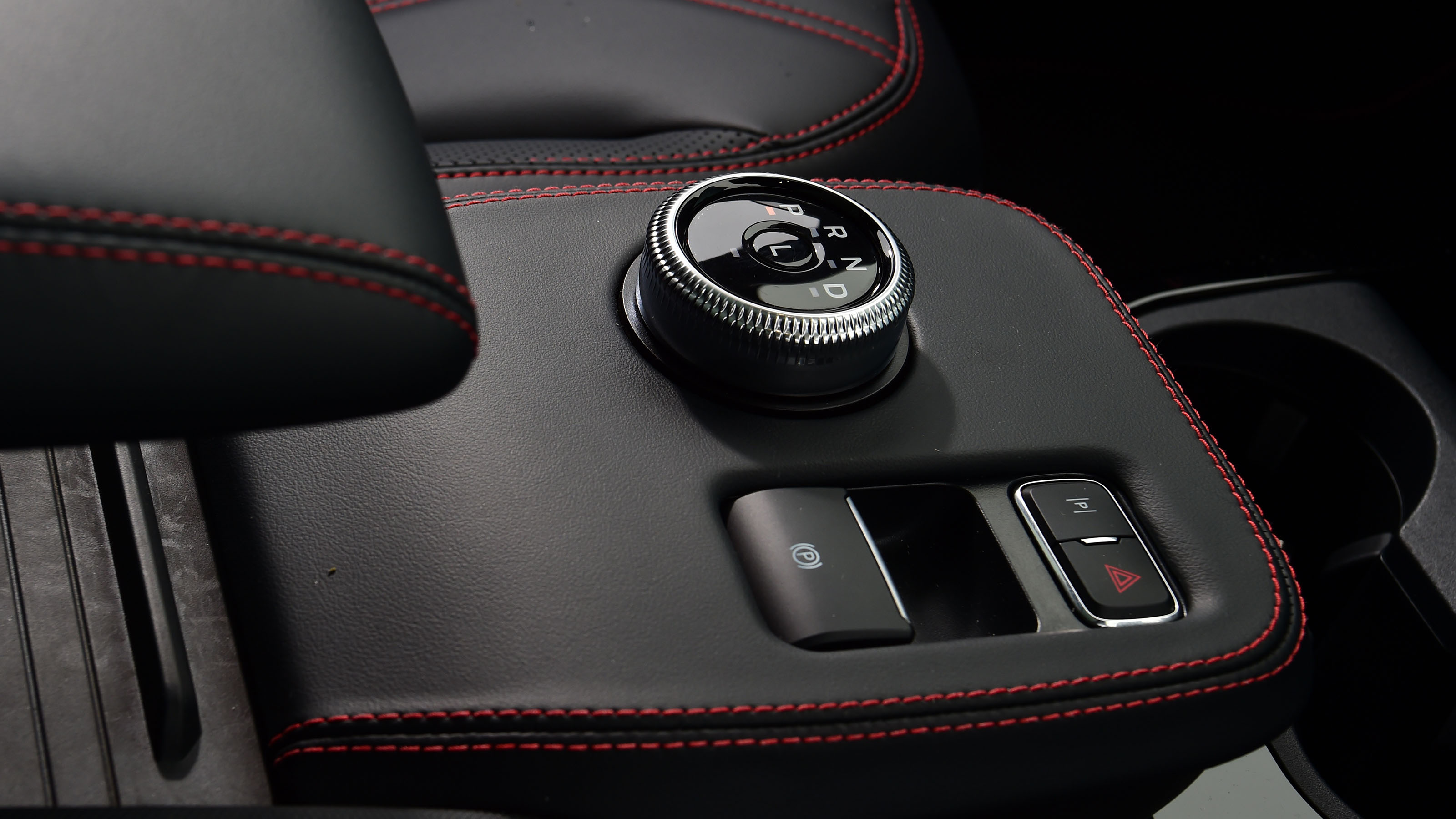 Ford Mustang Mach-E - centre console