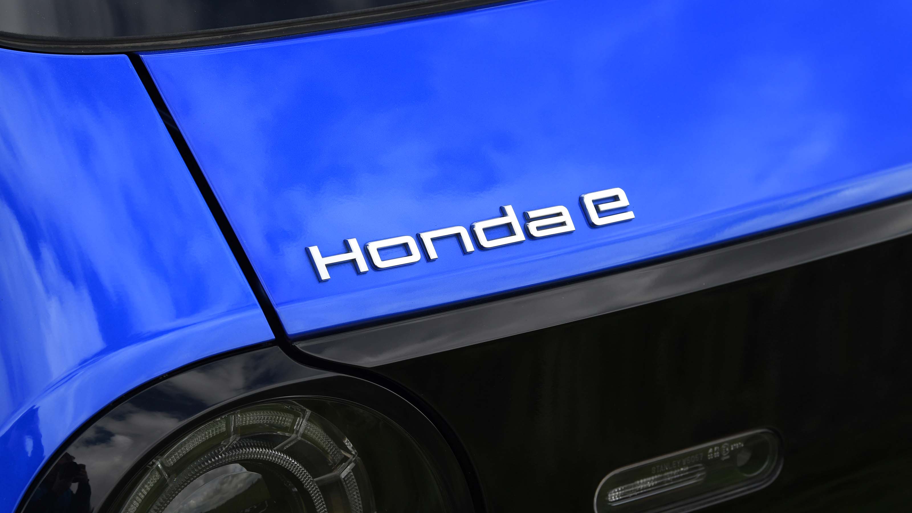 Honda e