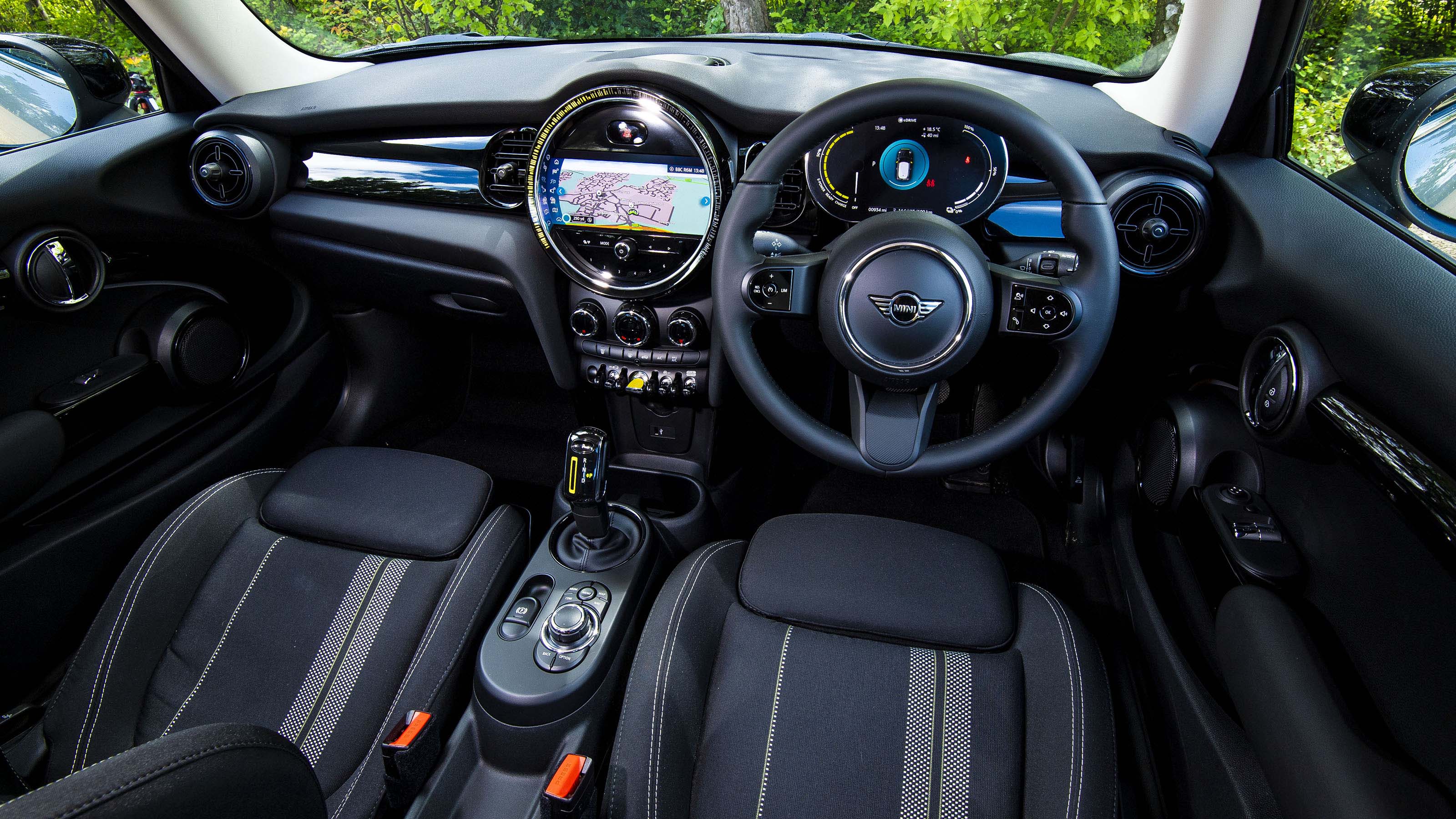 MINI Electric - interior