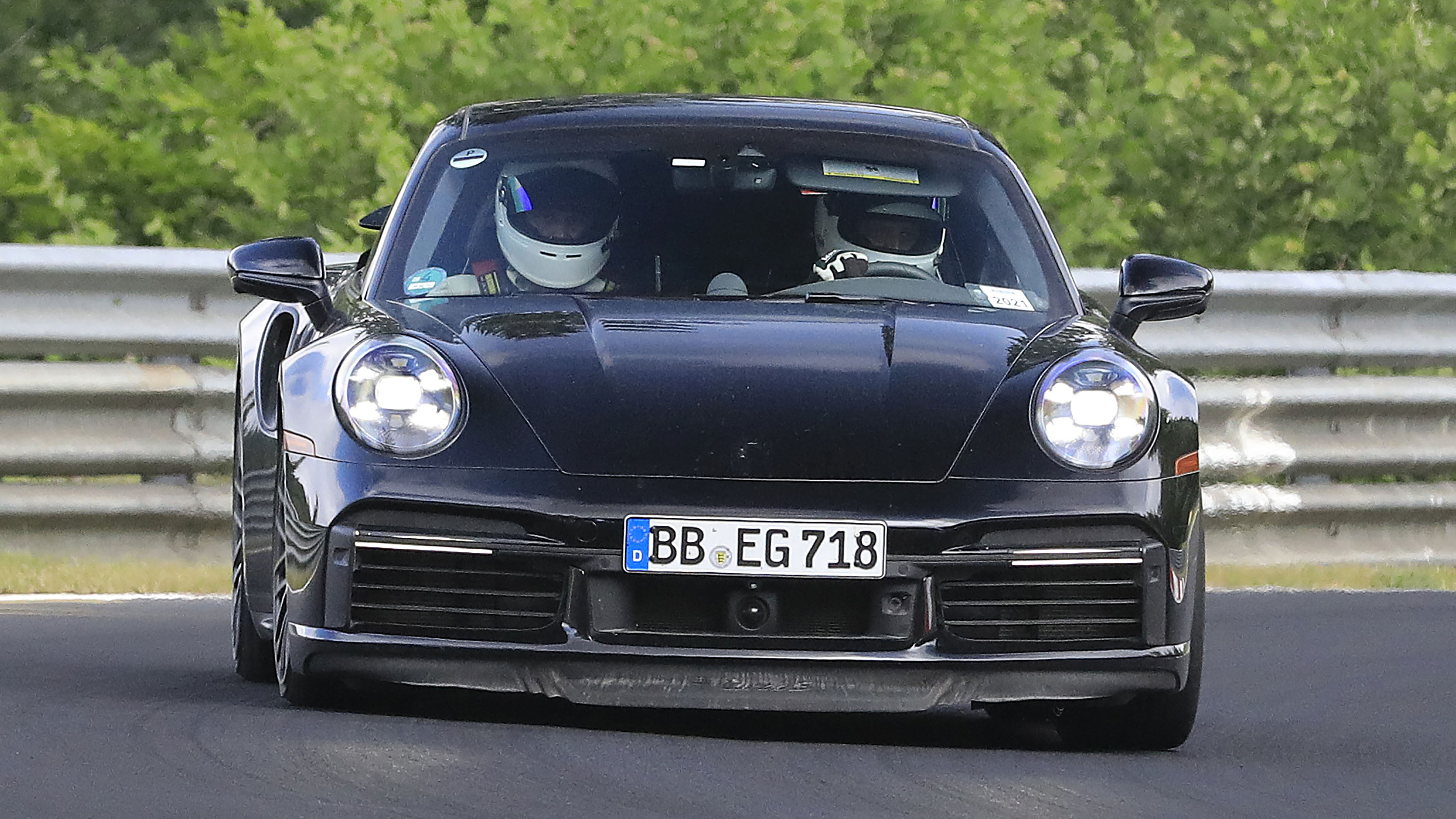 Hybrid Porsche 911 spy shot