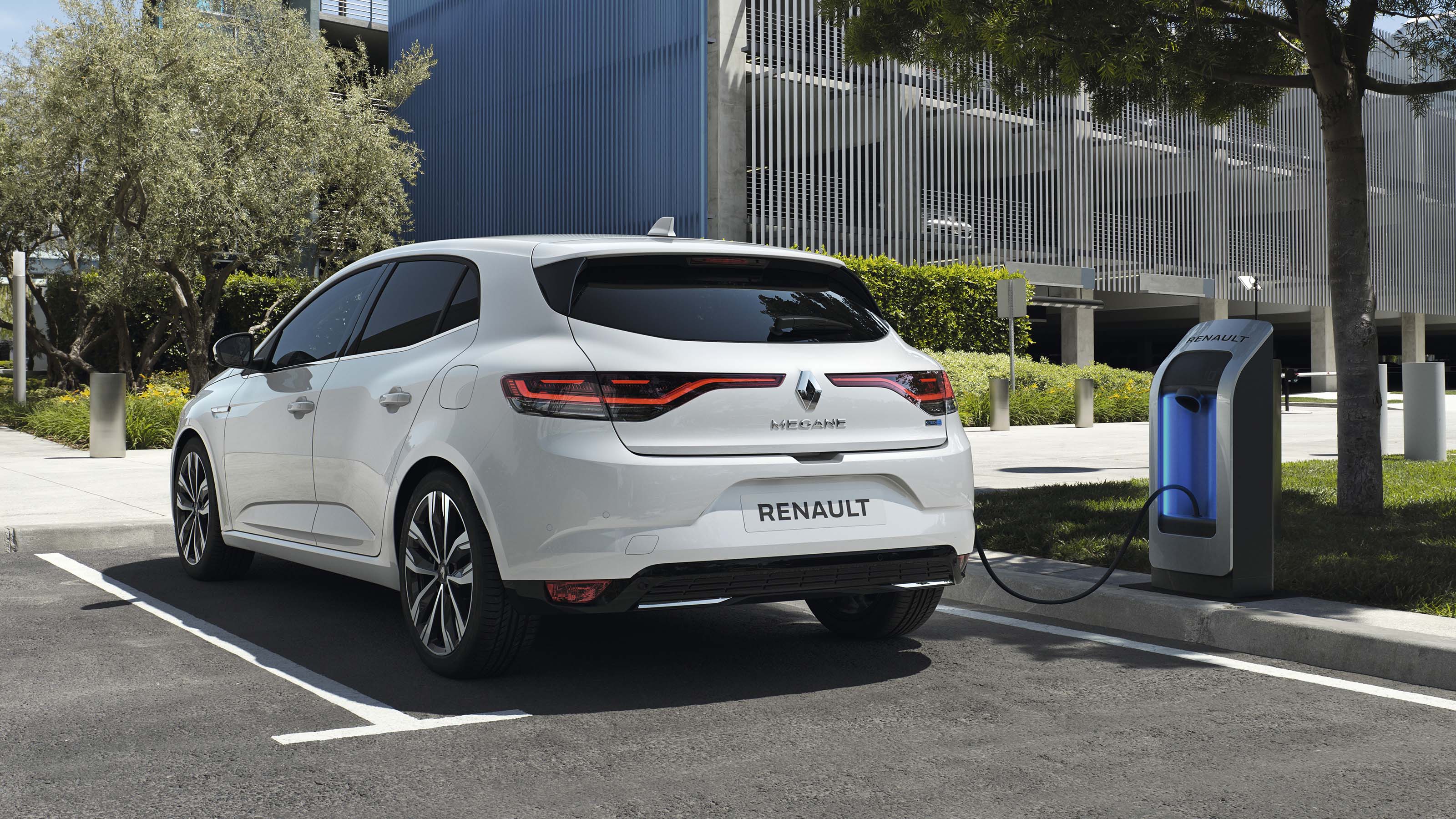 Renault Megane E-TECH hybrid