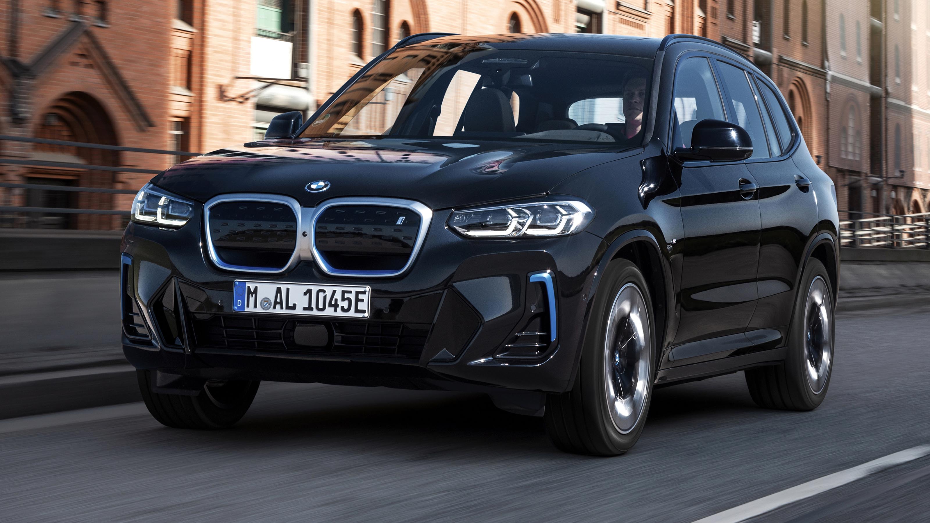 BMW iX3 facelift