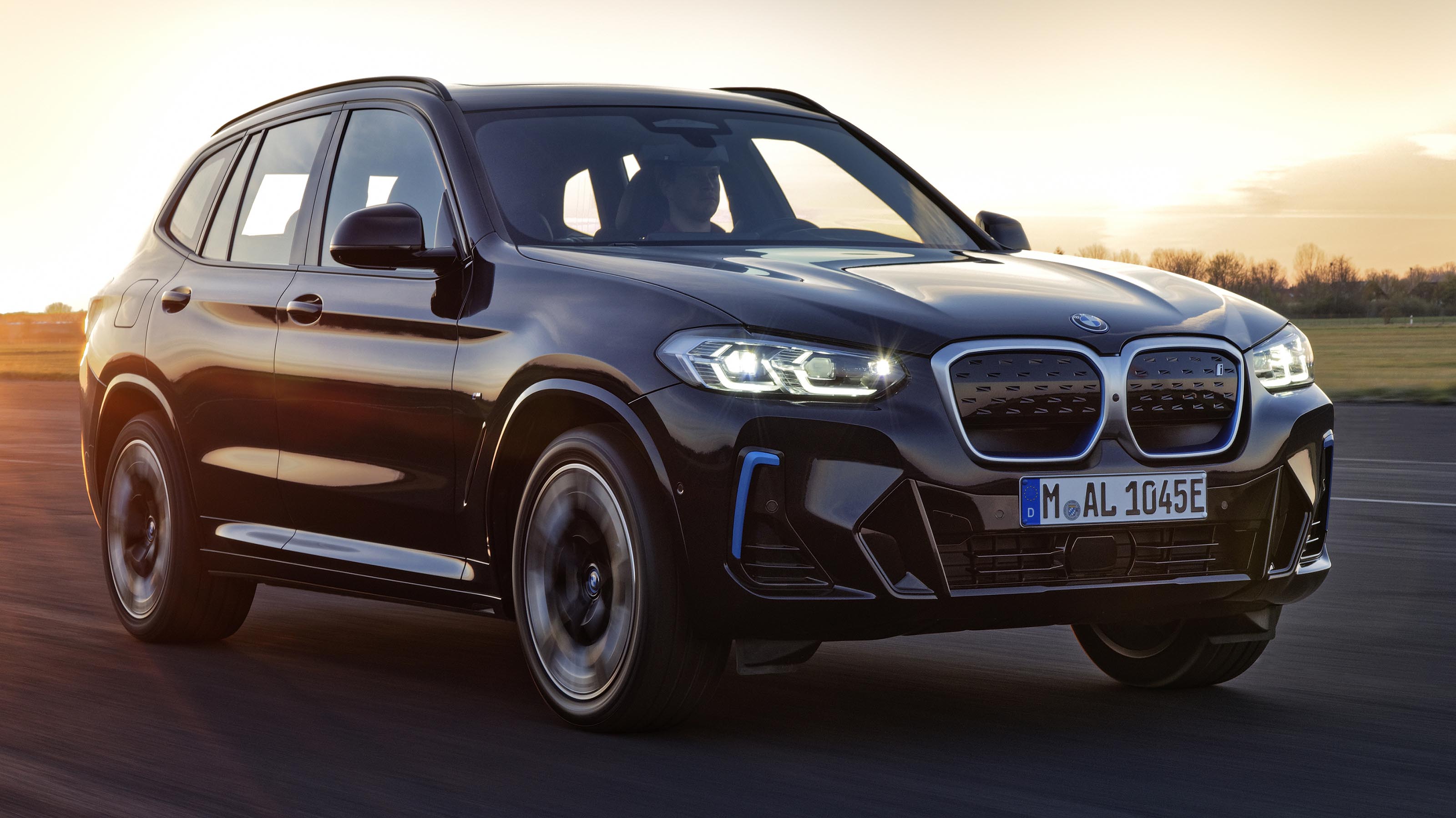 BMW iX3 facelift