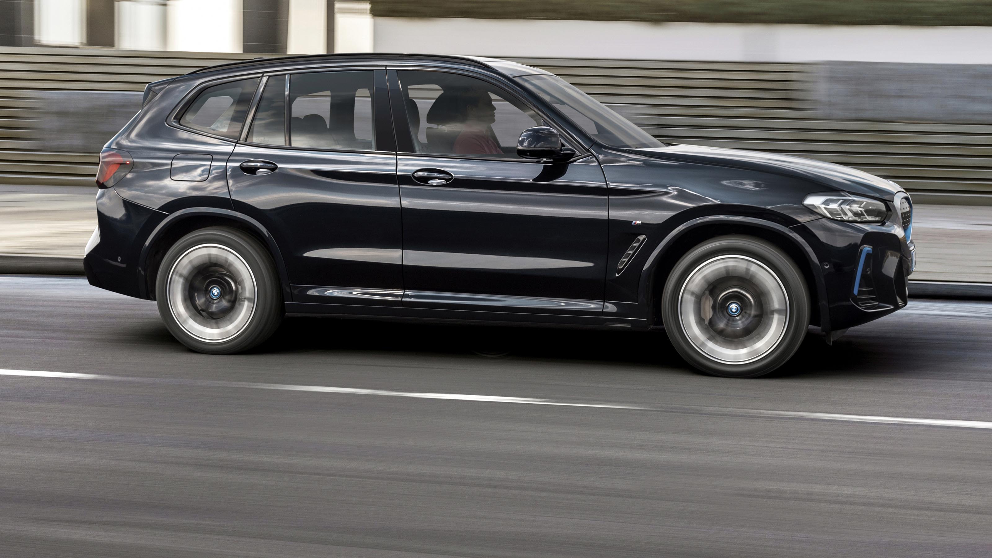 BMW iX3 facelift