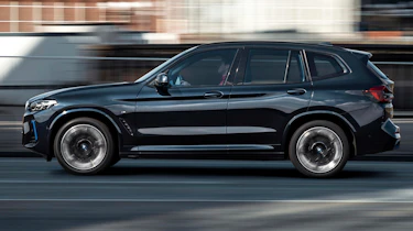 BMW iX3 facelift