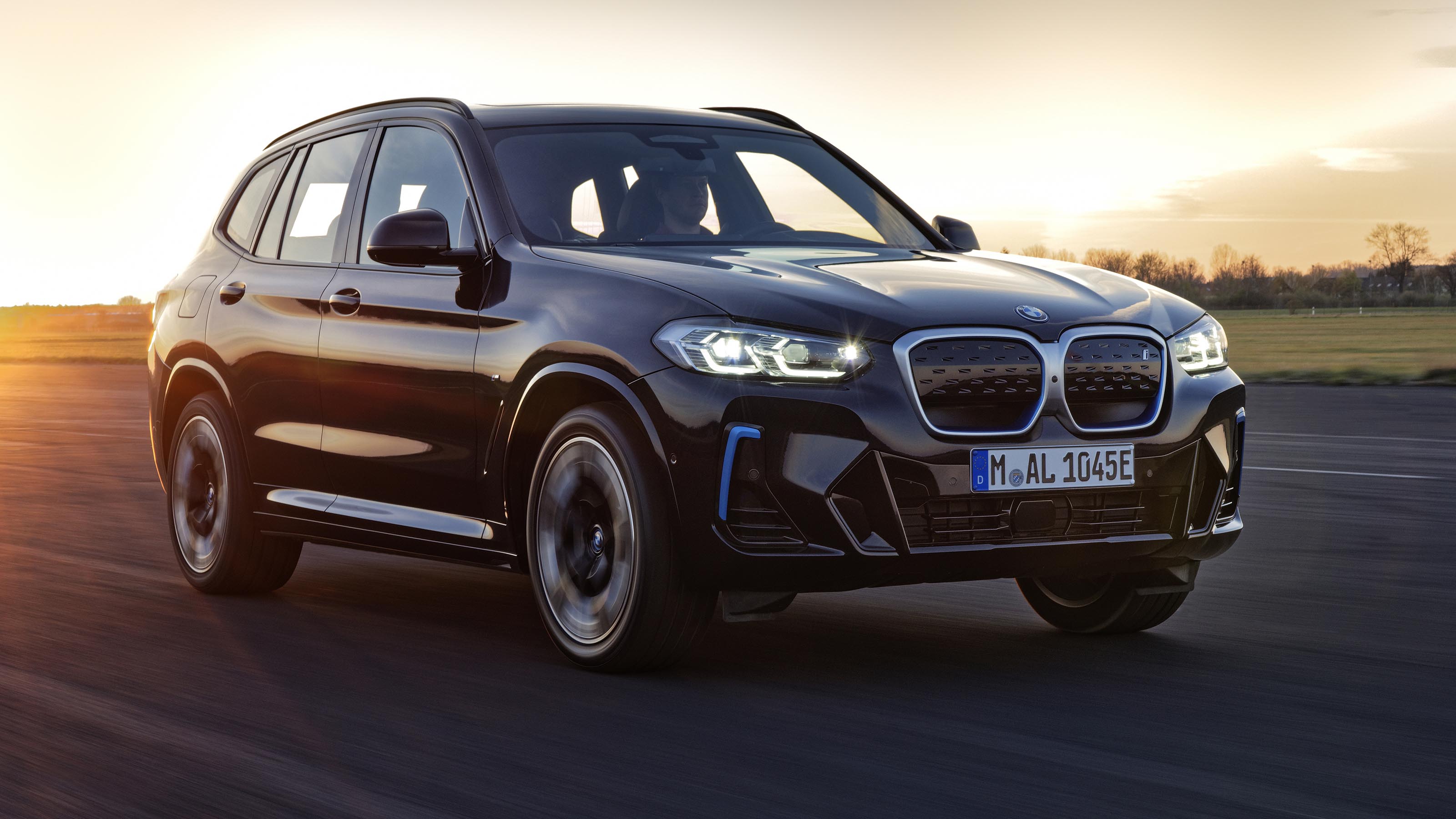 BMW iX3 facelift