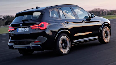 BMW iX3 facelift