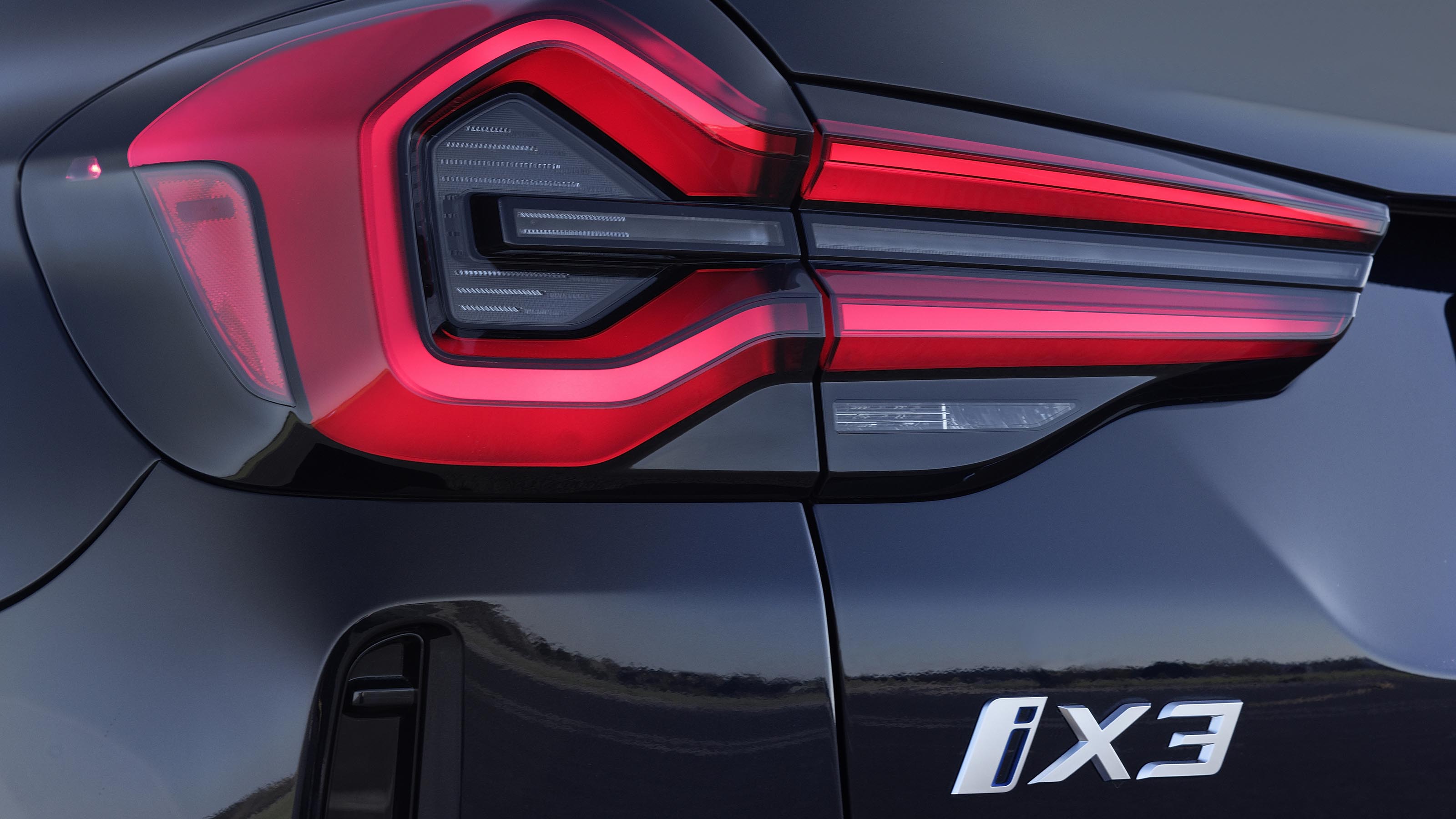 BMW iX3 facelift