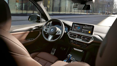 BMW iX3 facelift