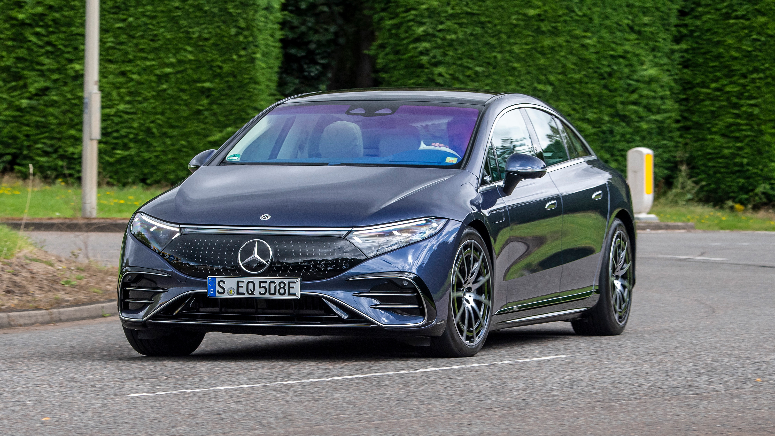 Mercedes EQS