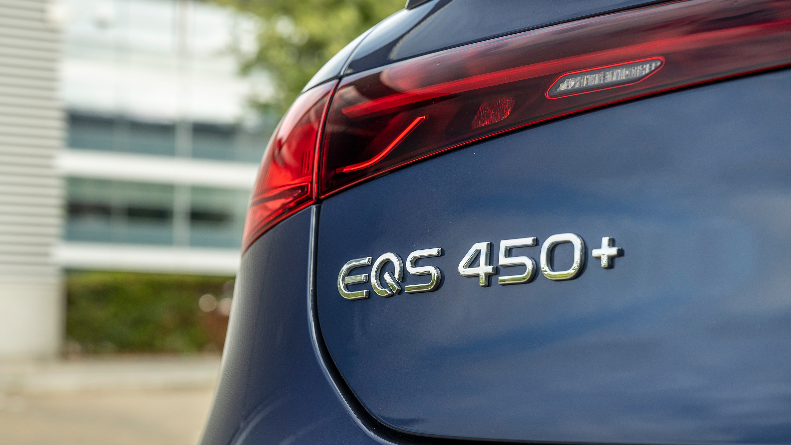 Mercedes EQS
