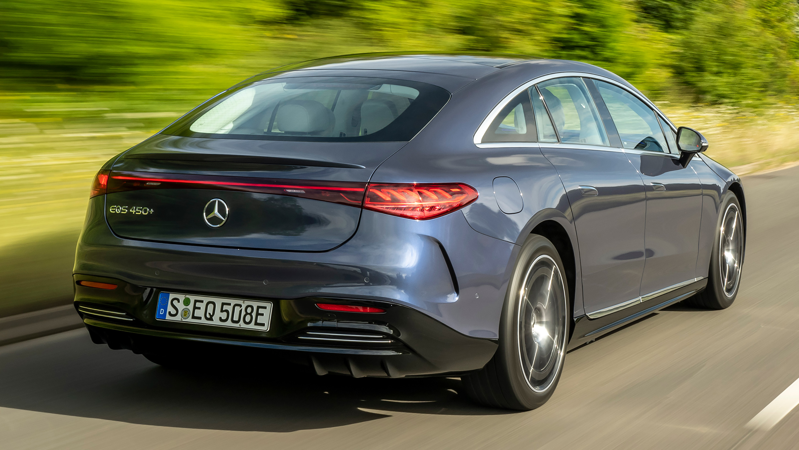 Mercedes EQS